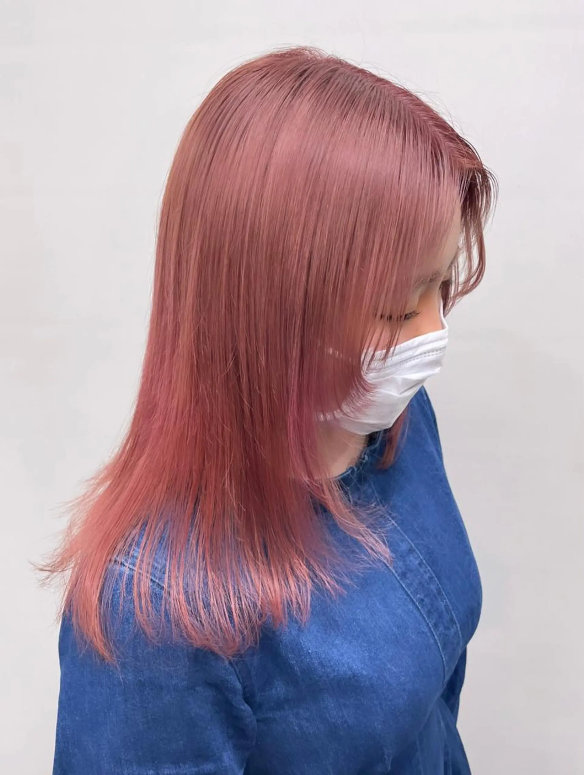 セミロング ヘアカラー 近藤 楓花のヘアスタイル