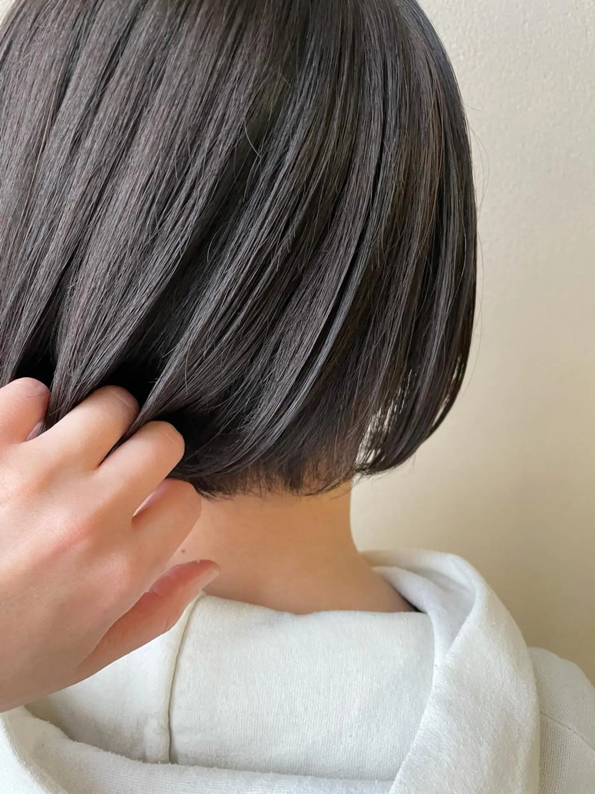 ショート カラー アッシュ アッシュブラウン ブラウンカラー 沢田 瞳のヘアスタイル