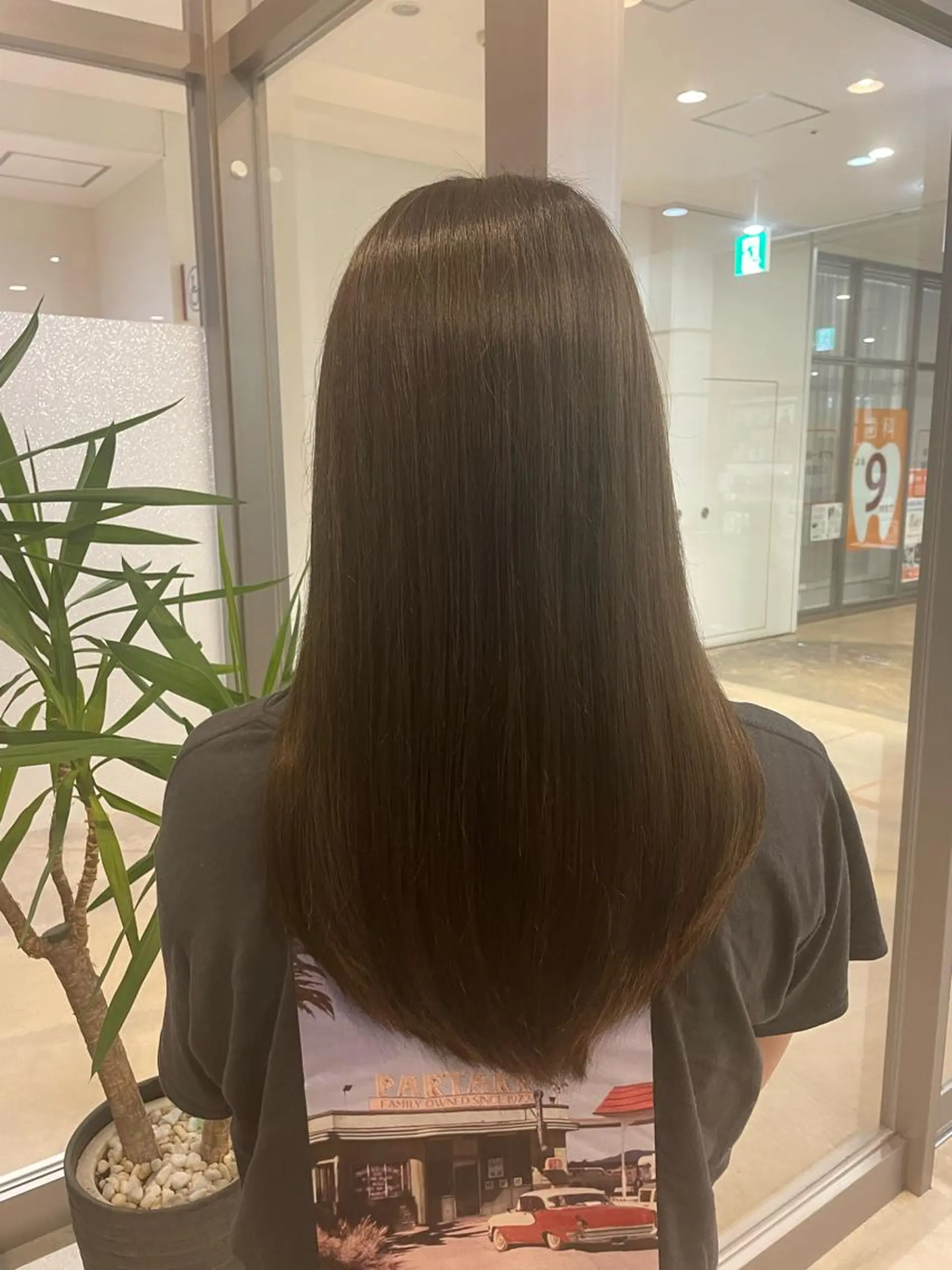 カラー イルミナカラー 中尾 唯音名のヘアスタイル
