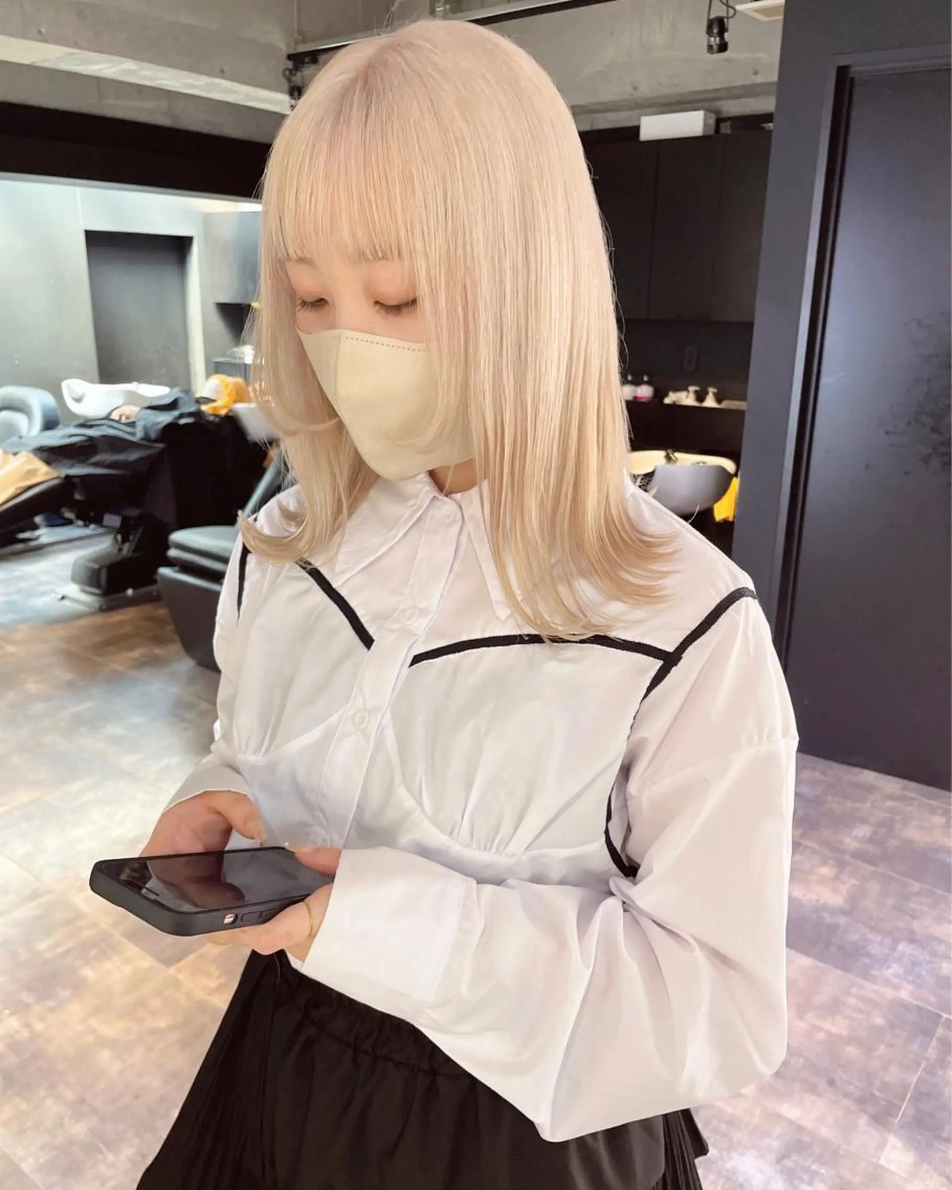 ミディアム カラー ベージュカラー ブリーチ ブロンド ハイトーンカラー ハイトーンベージュ ヘアカラー 心斎橋/ブリーチ minamiのヘアスタイル