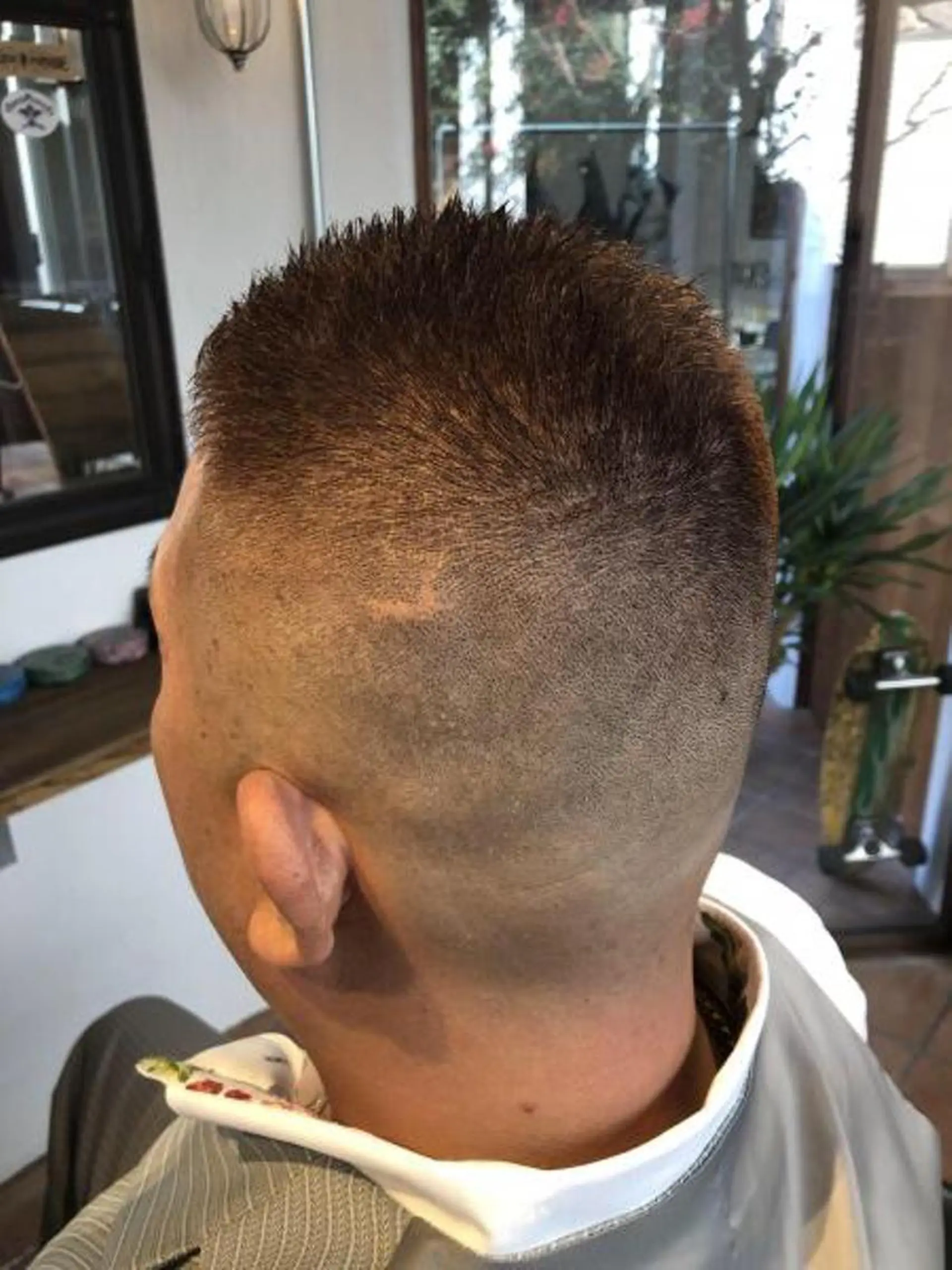 ショート カラー メンズ フェードカット カット vita所属・冨士川 英樹のヘアスタイル