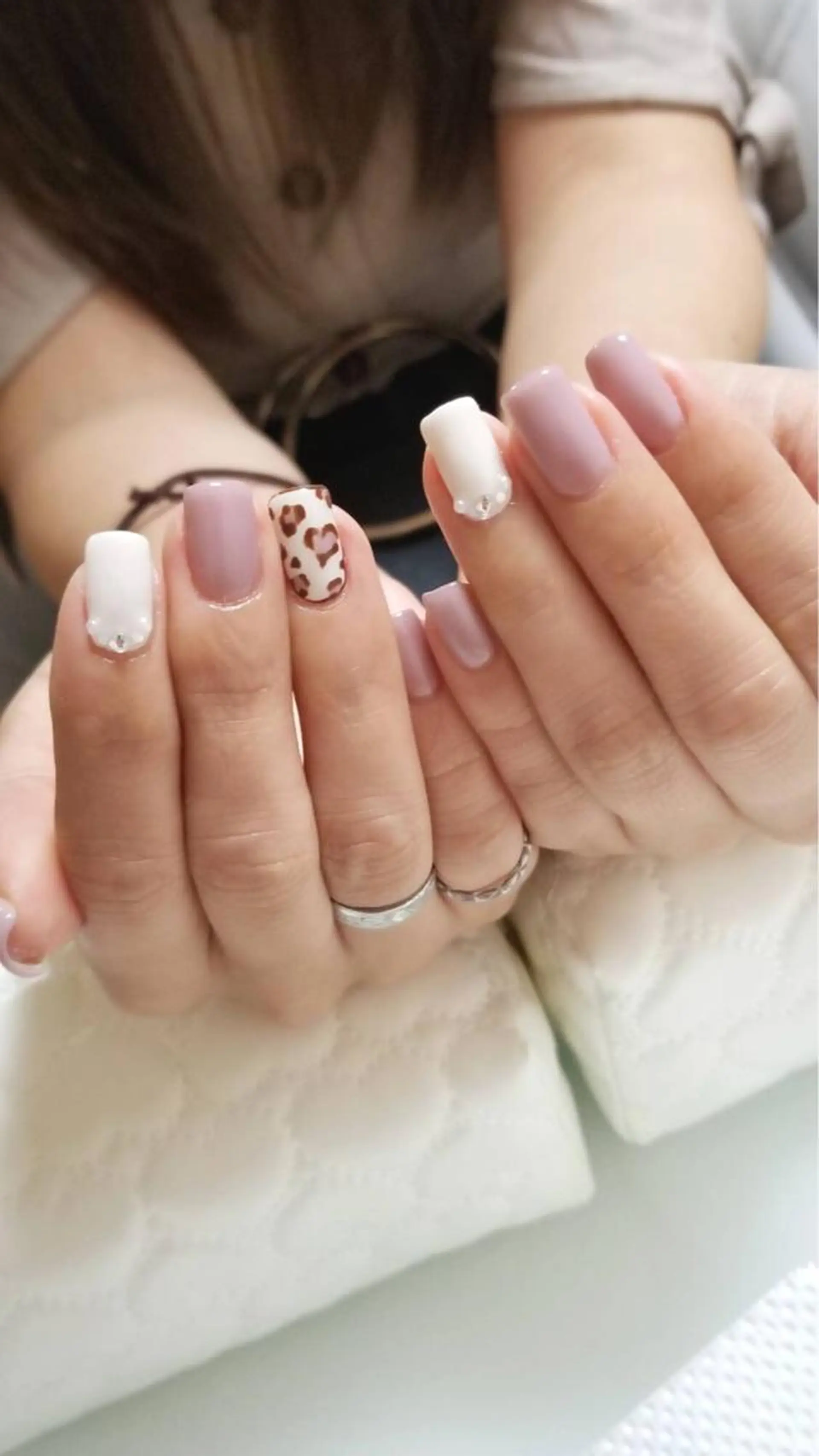 ネイル アートネイル 長さ出し フットネイル グリーン ニュアンスネイル Lily Roseスタッフ一同のマツエク・マツパデザイン