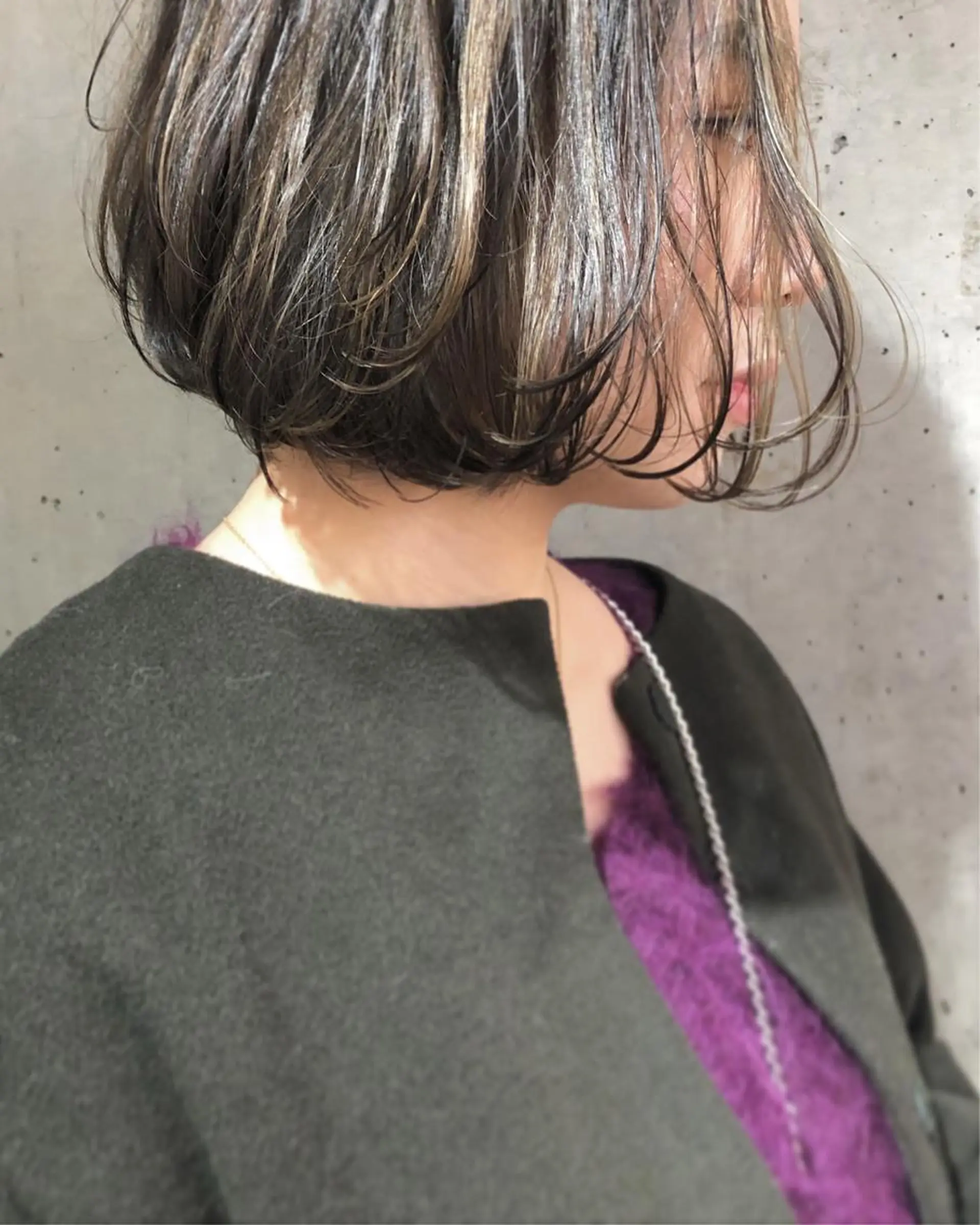 ショート カラー パーマ ヘアアレンジ メンズ キッズ ネイル マツエク・マツパ メンズハイライト アッシュ アッシュグレー アッシュグレージュ 透明感カラー カット ヘアカラー トリートメント ヘッドスパ 韓国風×透明感カラー 髪質改善オタベシンヤのヘアスタイル