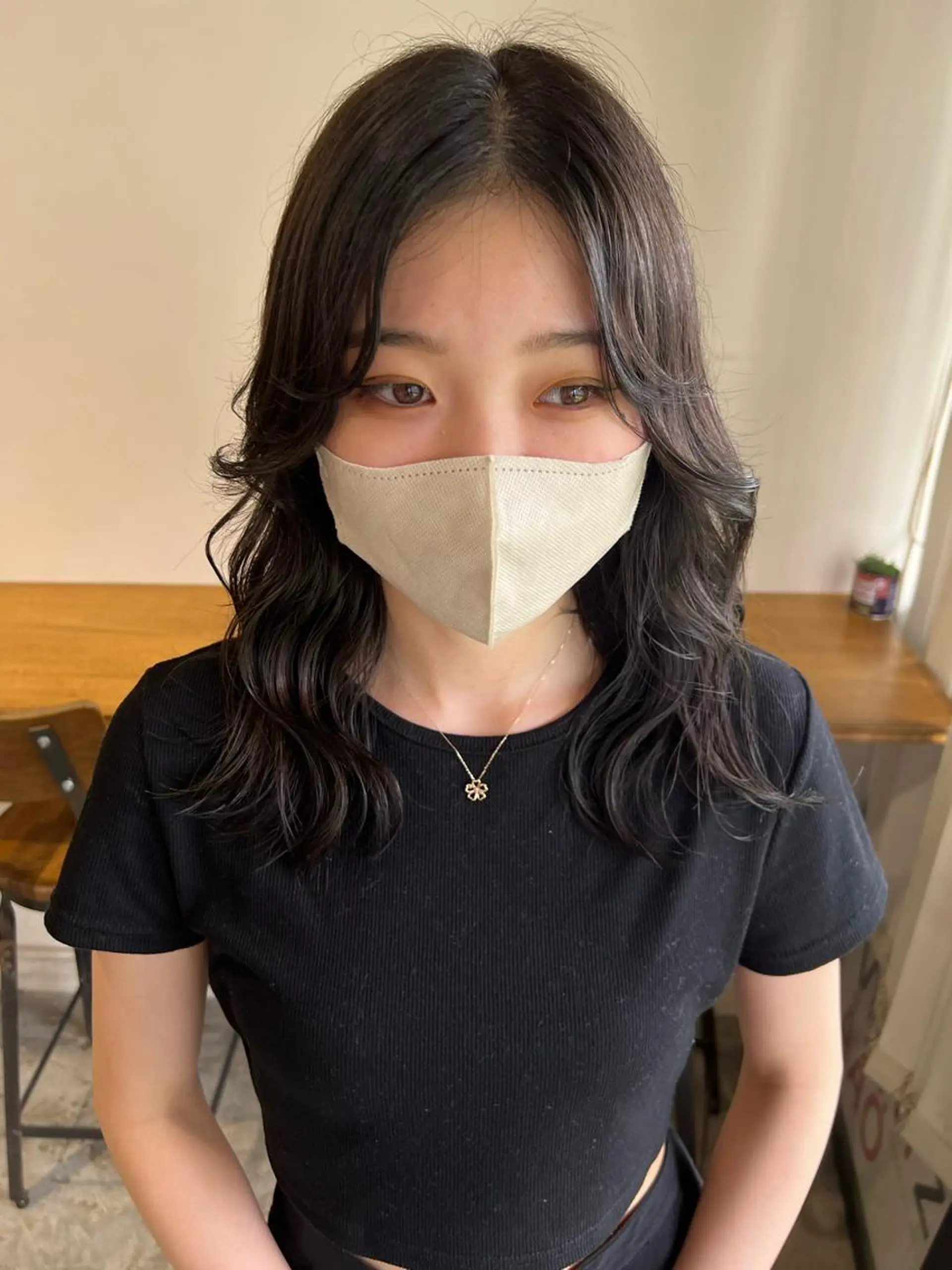 ミディアム カラー ヘアアレンジ ベージュカラー オリーブベージュ ヘアカラー トリートメント ヘアセット 金子 廉のヘアスタイル