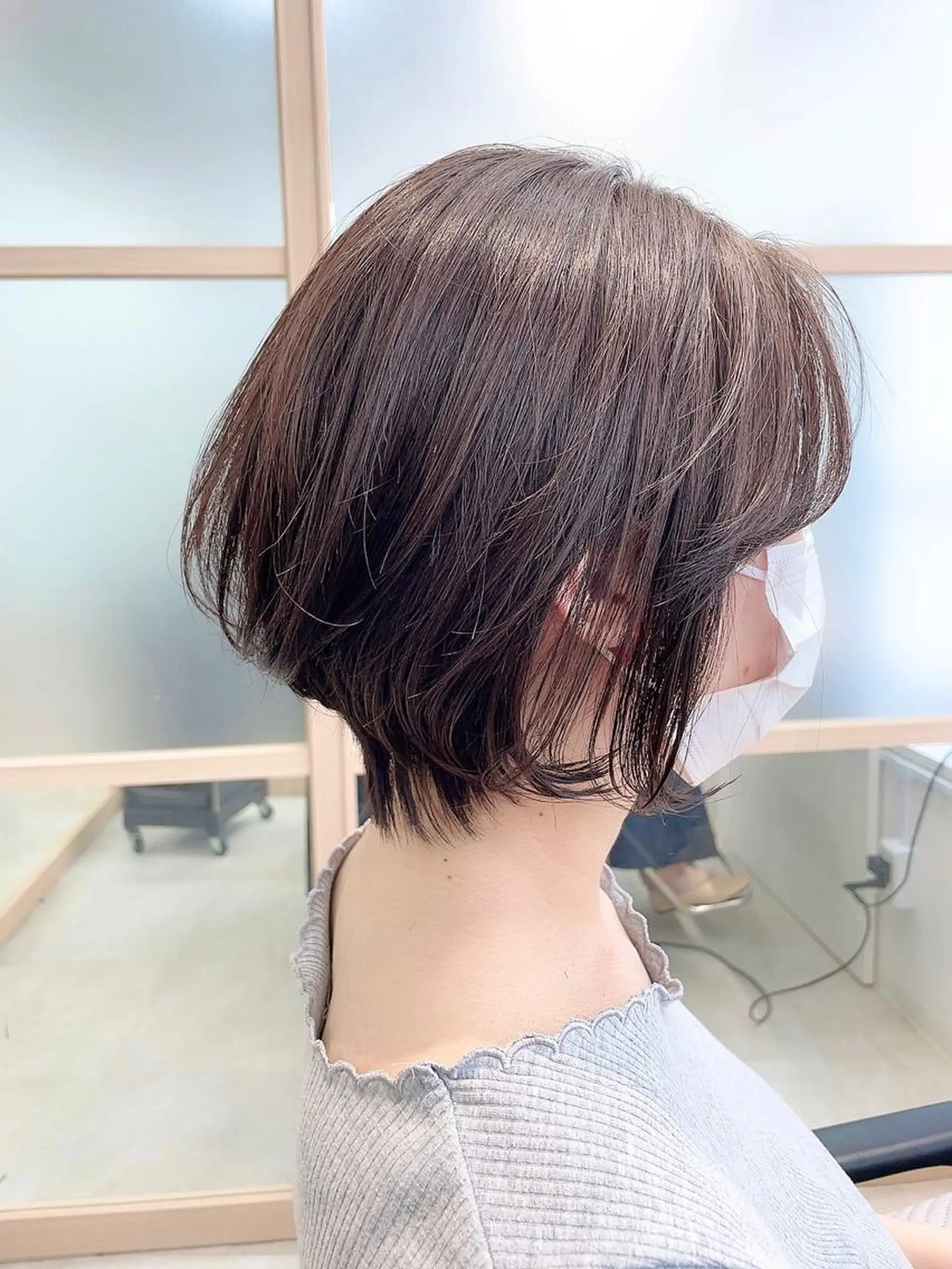 ミディアム カット ヘアカラー トリートメント 透明感カラー 山中のヘアスタイル
