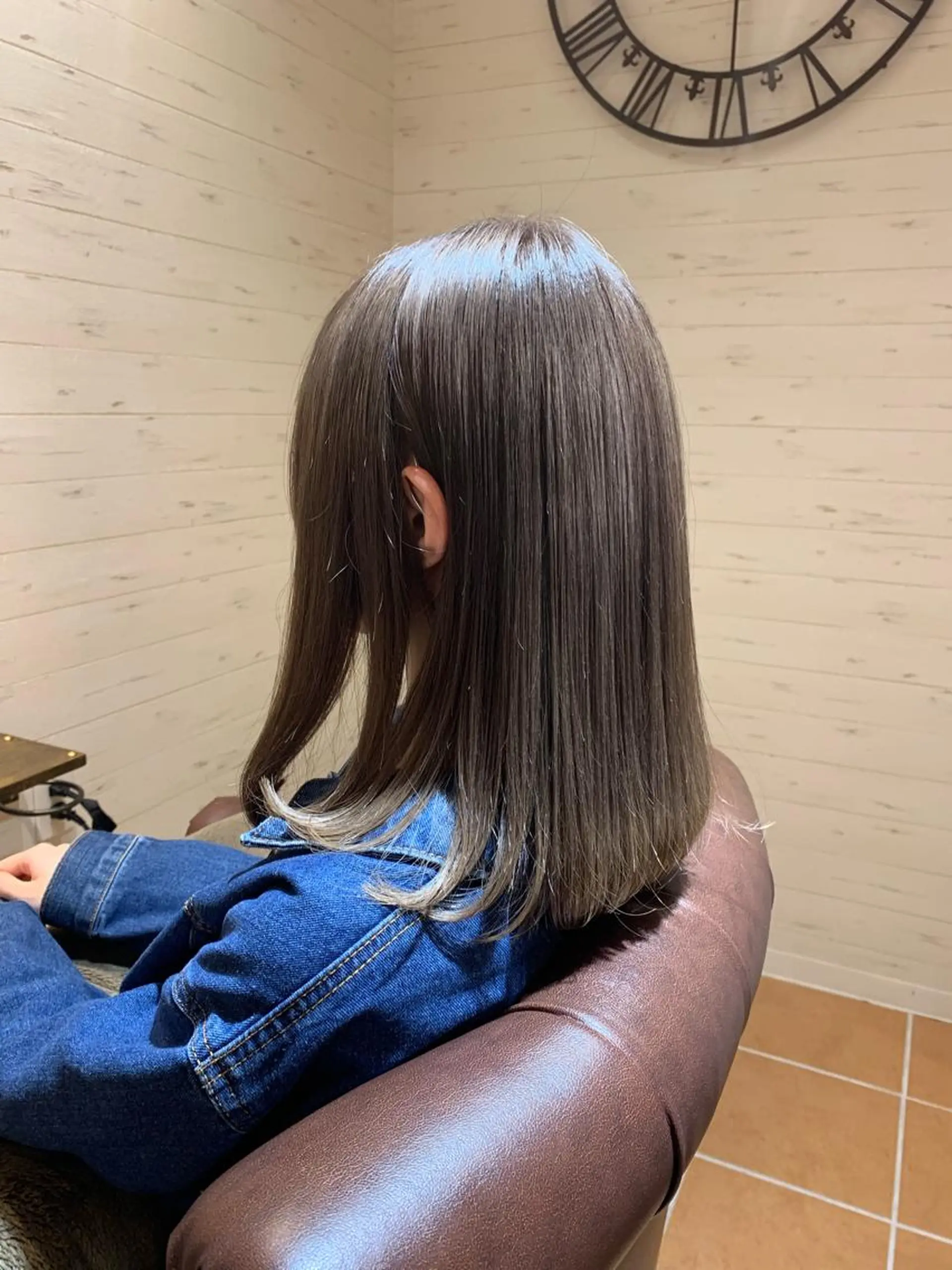 セミロング カラー ヘアアレンジ ブルーカラー ブルージュ 透明感カラー グラデーションカラー グレージュ カット ヘアカラー トリートメント ✨艶髪✨透明感✨ 山内大樹のヘアスタイル
