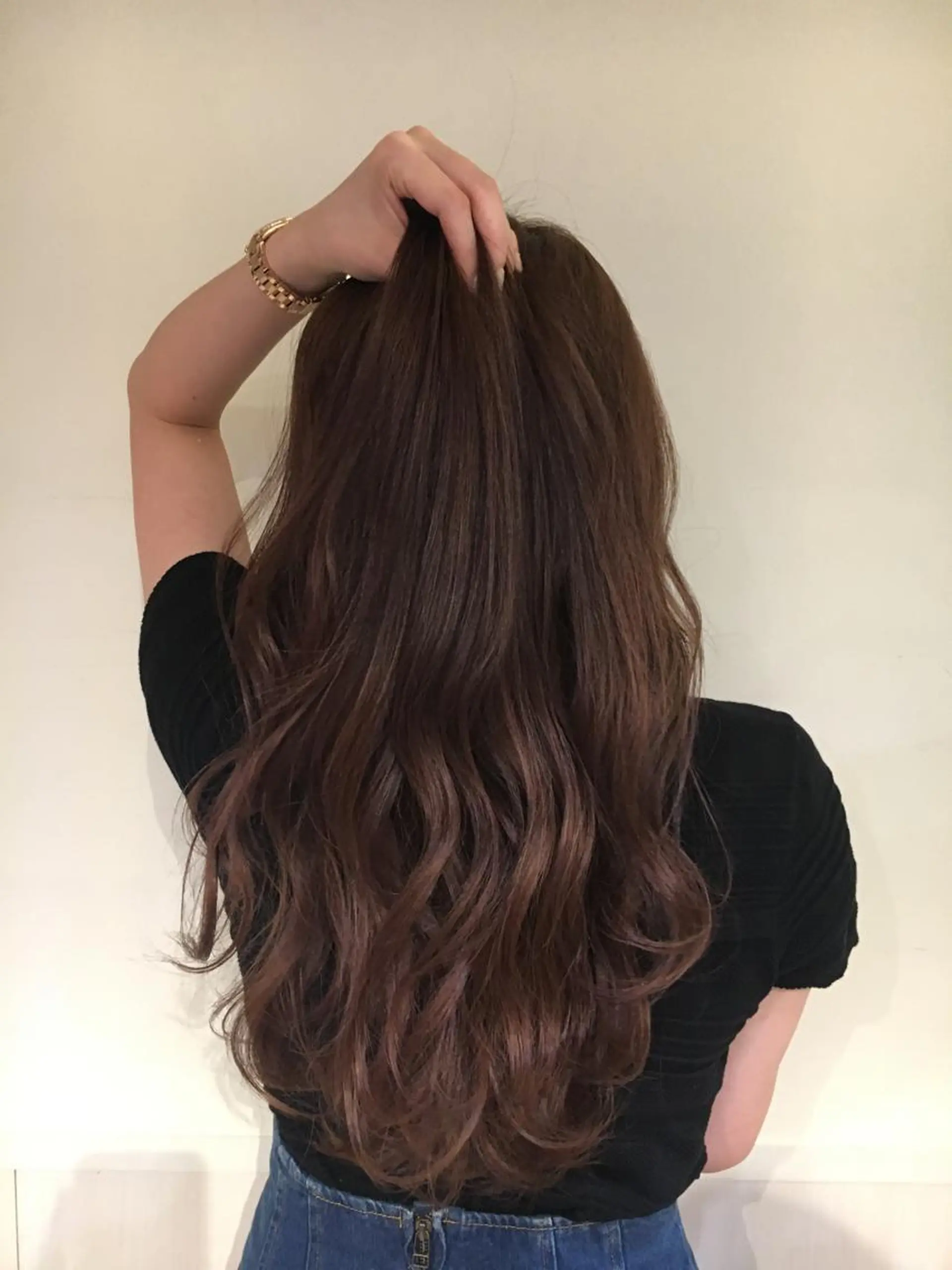 ロング カラー 野崎 ひかりのヘアスタイル