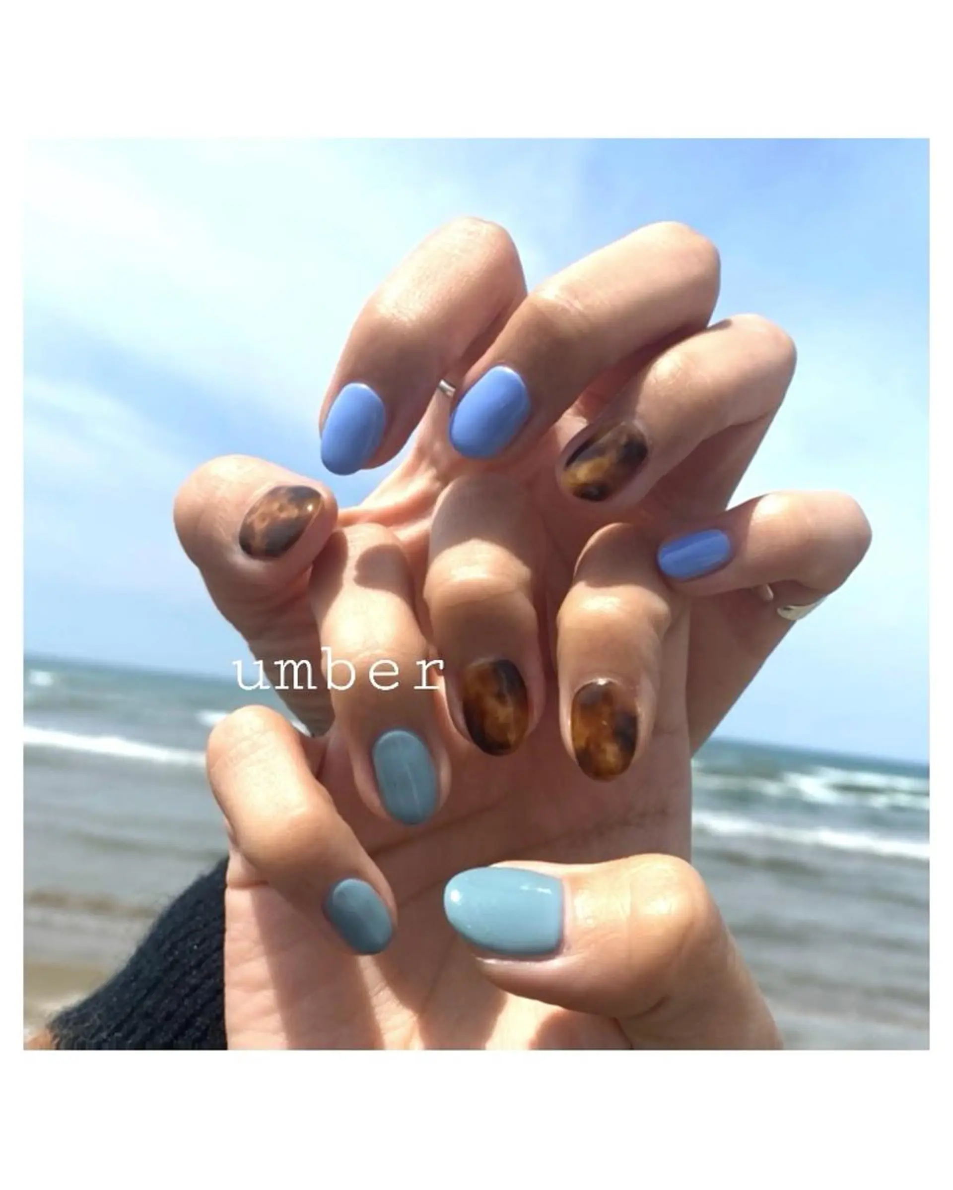 ネイル べっ甲ネイル ブルー クリアネイル フラッシュネイル フットネイル ハンドネイル umber 三茶1分のネイルデザイン