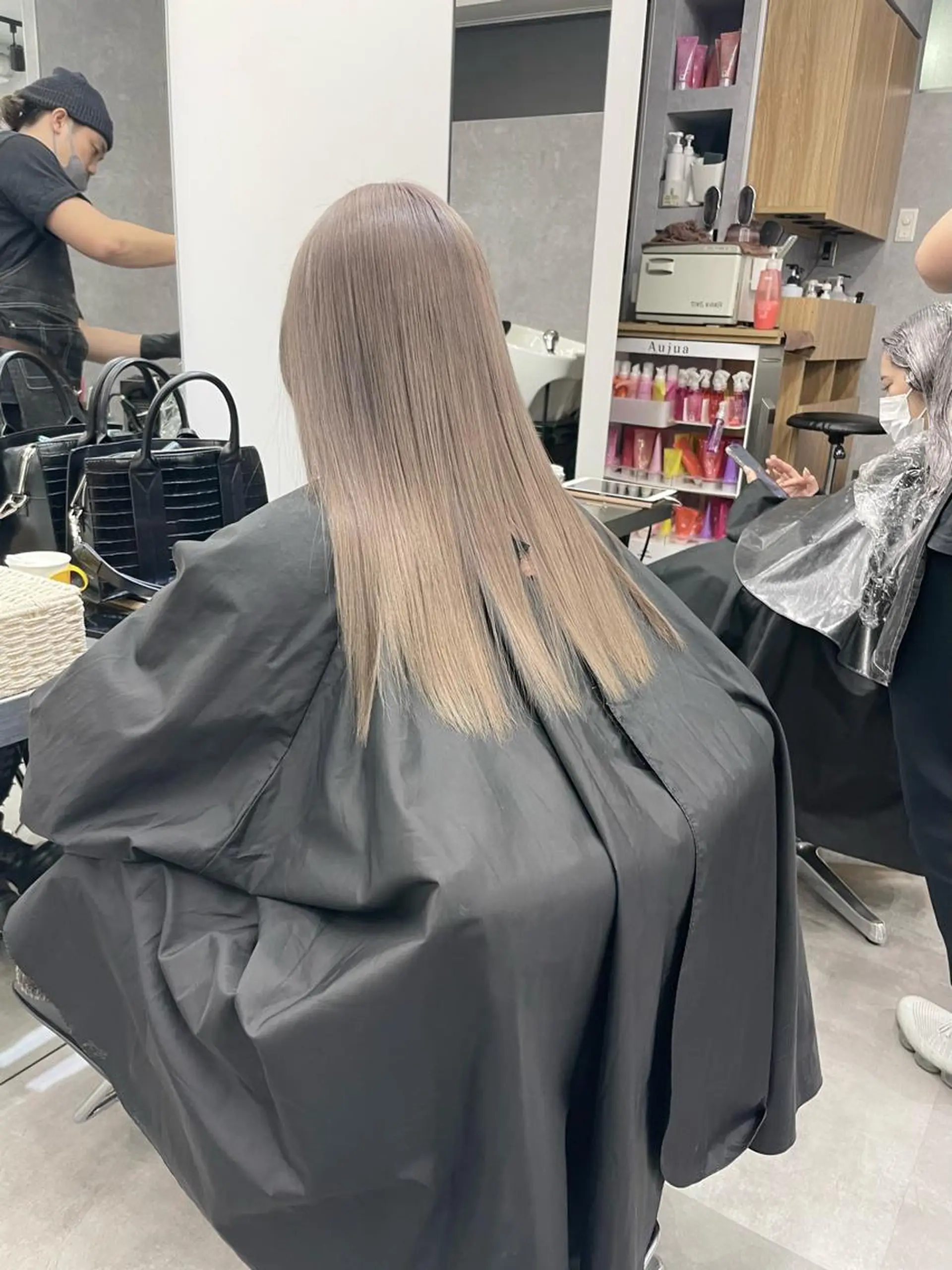 セミロング カラー グレージュ ヘアカラー 湯田実津希🤎 ﾐﾙｸﾃｨ専門のヘアスタイル