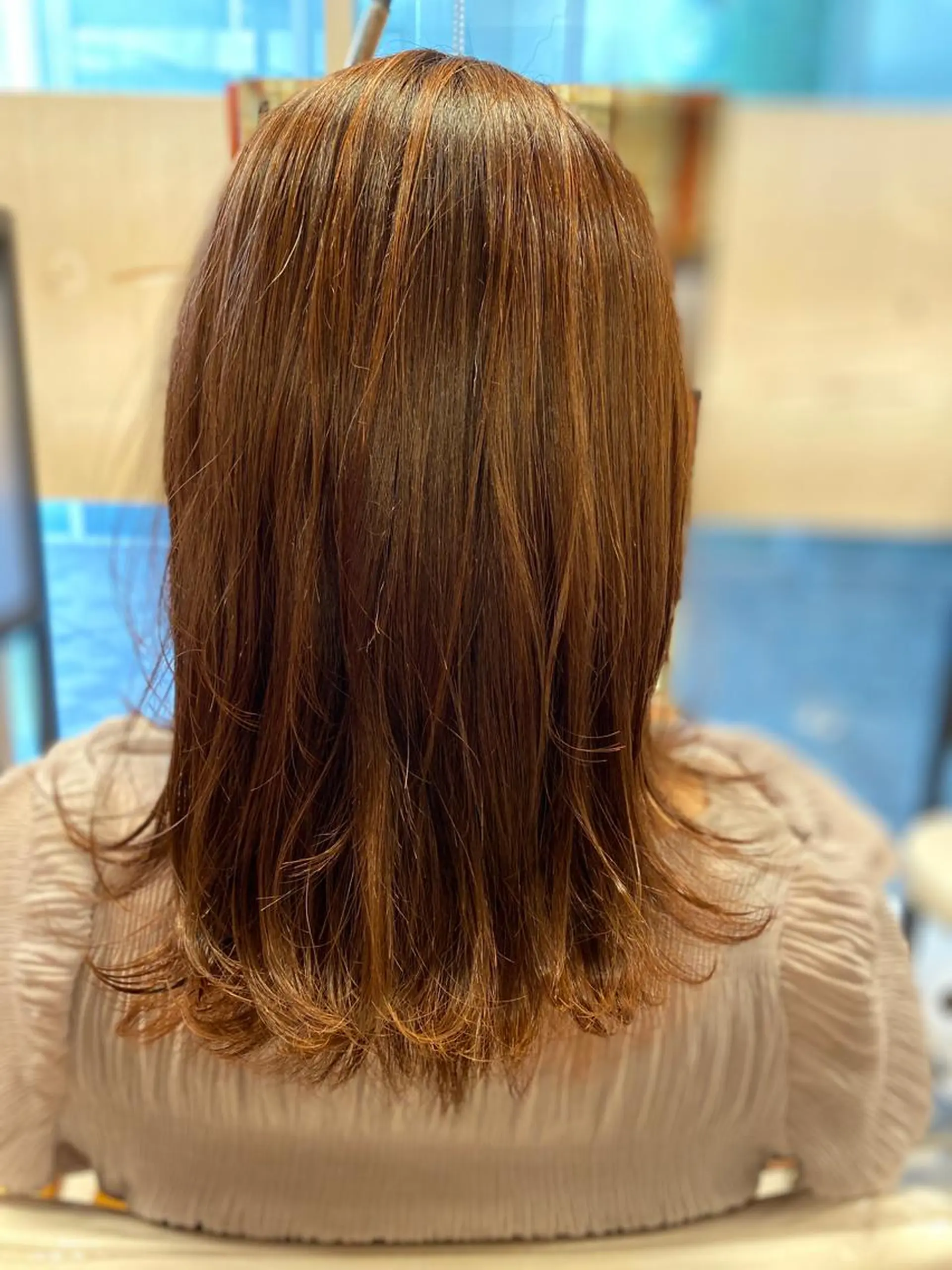 ミディアム カット 縮毛矯正 トリートメント セラ町田店所属・へんみ みかのヘアスタイル