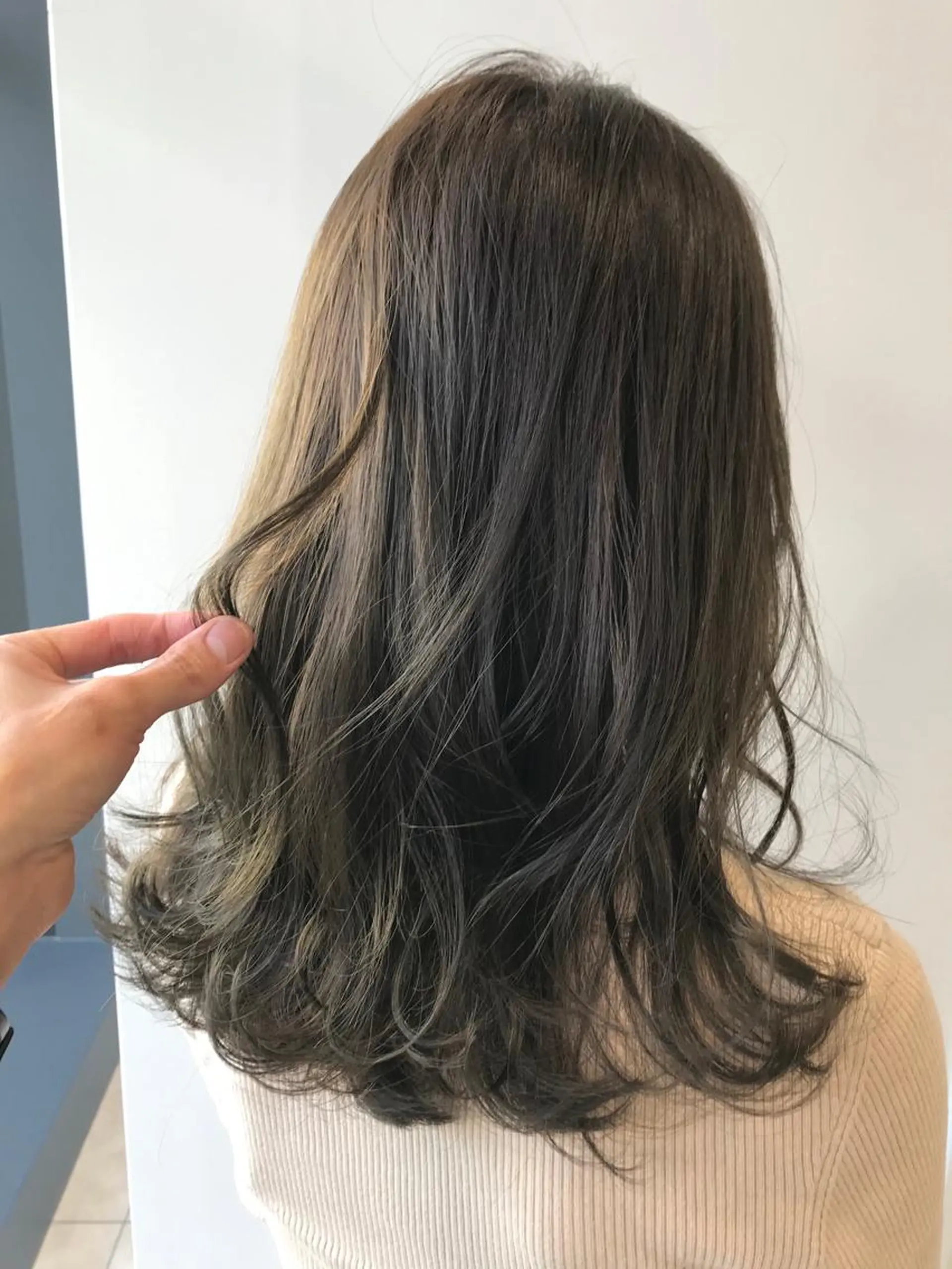 セミロング カラー 美髪/カラー 美容院🌈渡辺隼也のヘアスタイル