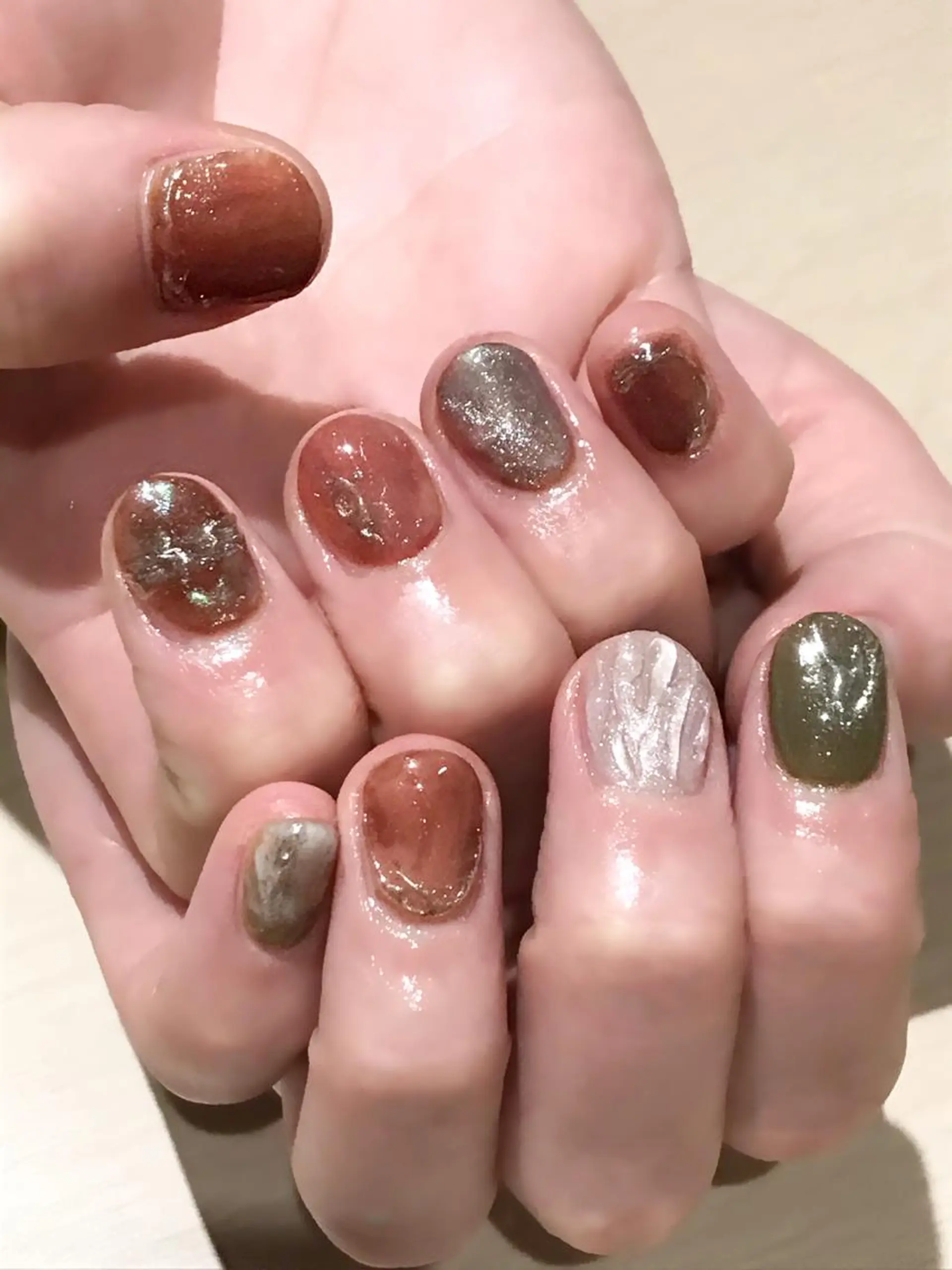 ネイル ブラウン ニュアンスネイル Nyanco Nailのネイルデザイン