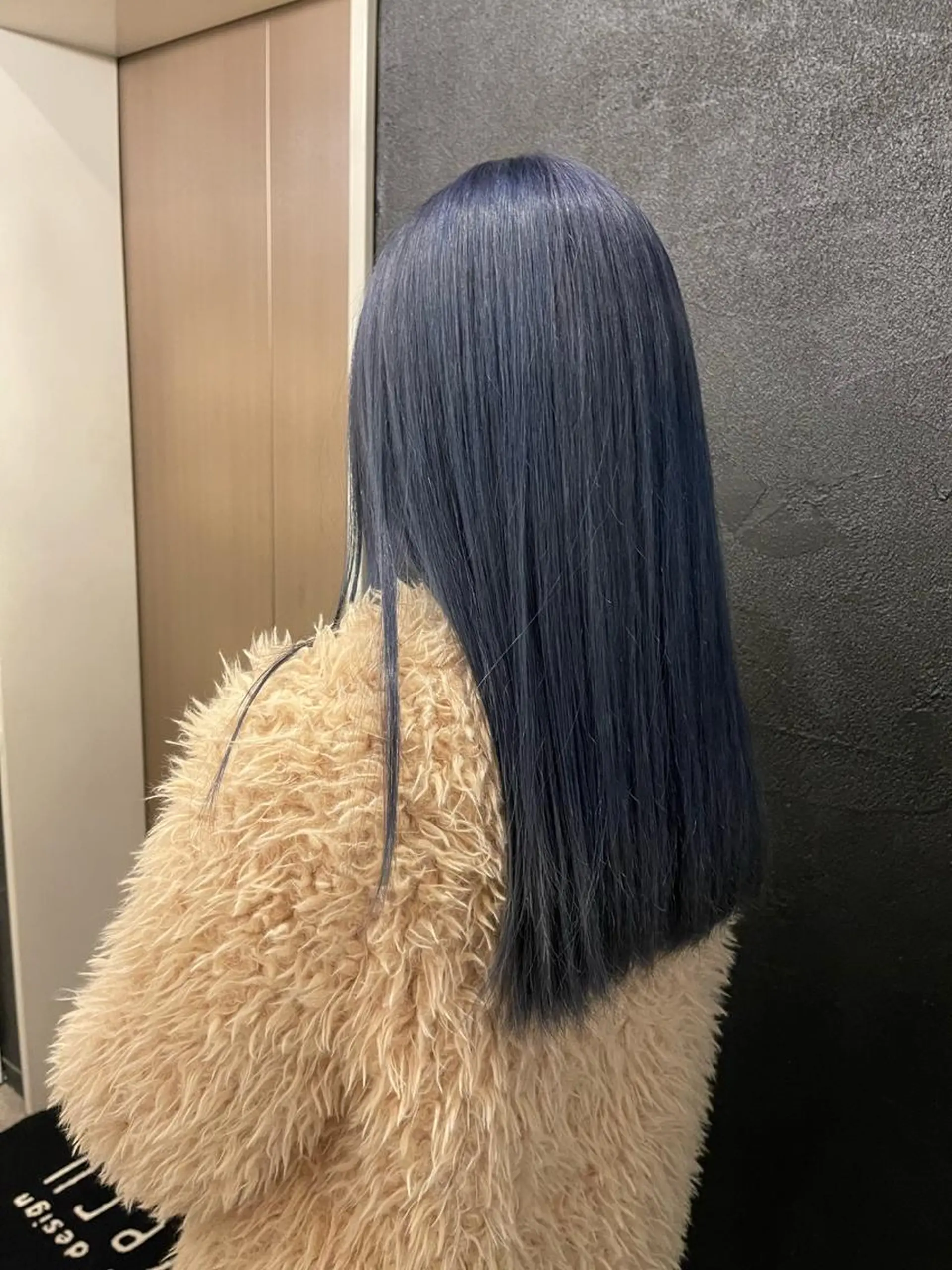 セミロング カラー ブルーカラー ヘアカラー トリートメント Avery NEWYORK所属・Avery SHINのヘアスタイル