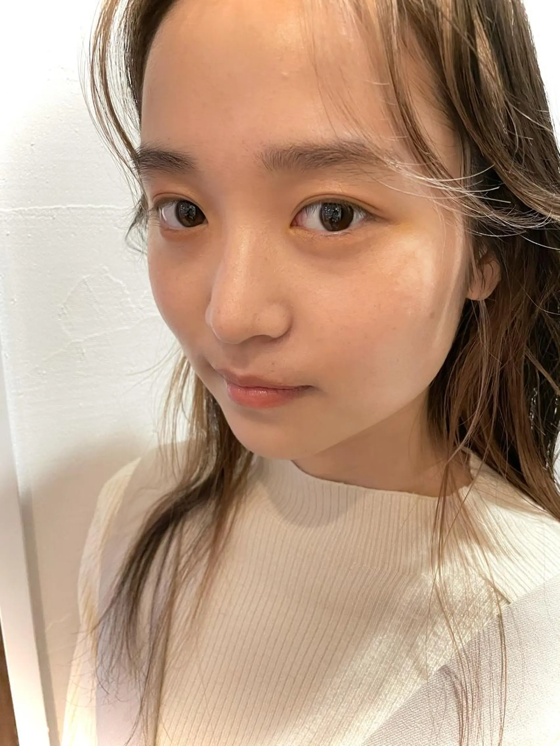 ロング カラー 高橋 愛美のヘアスタイル