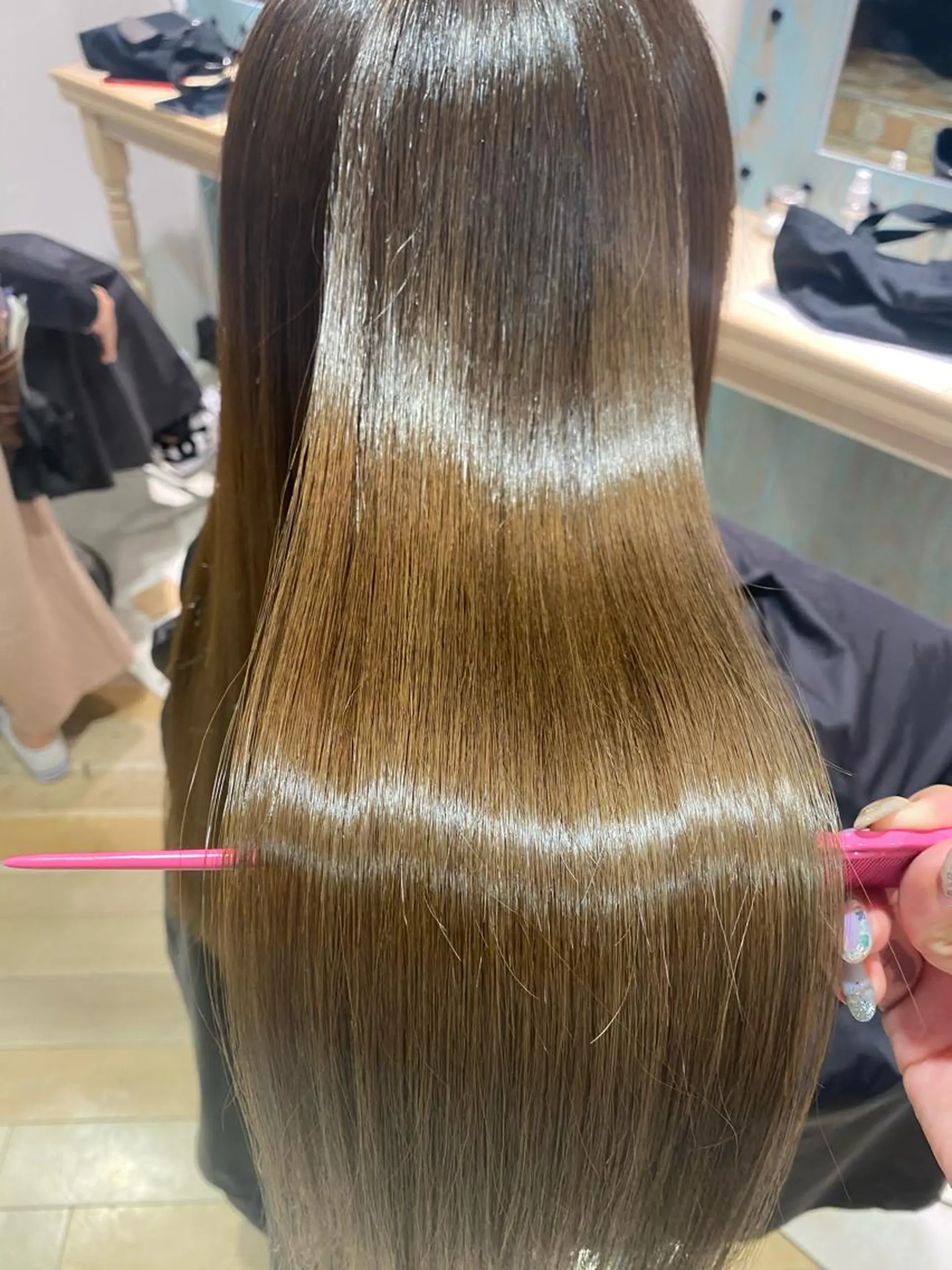 ロング ヘアカラー トリートメント 髪質改善　縮毛の達人 矢井由真のヘアスタイル