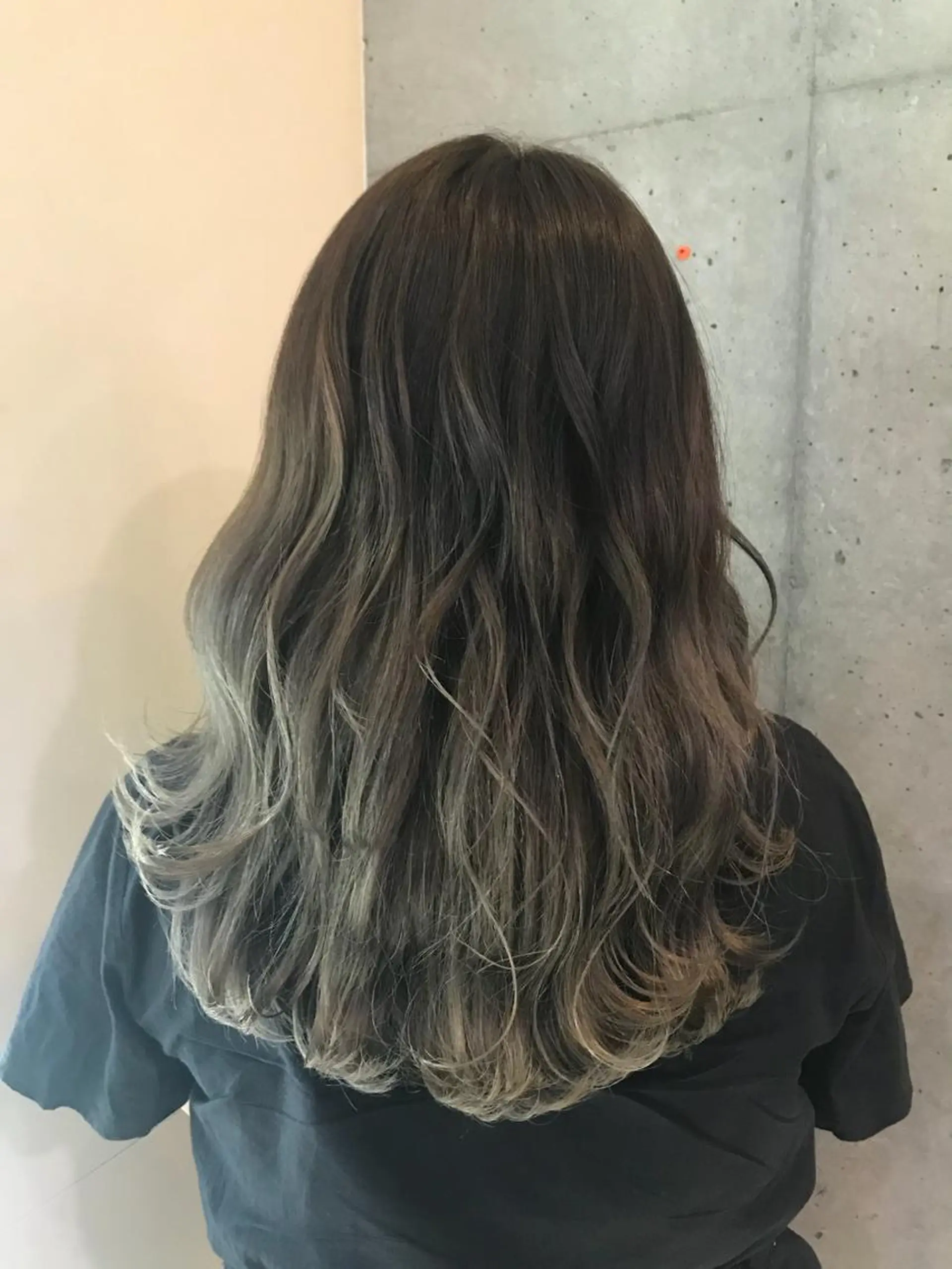 セミロング 北千住でカラーNo1 高橋優輔のヘアスタイル