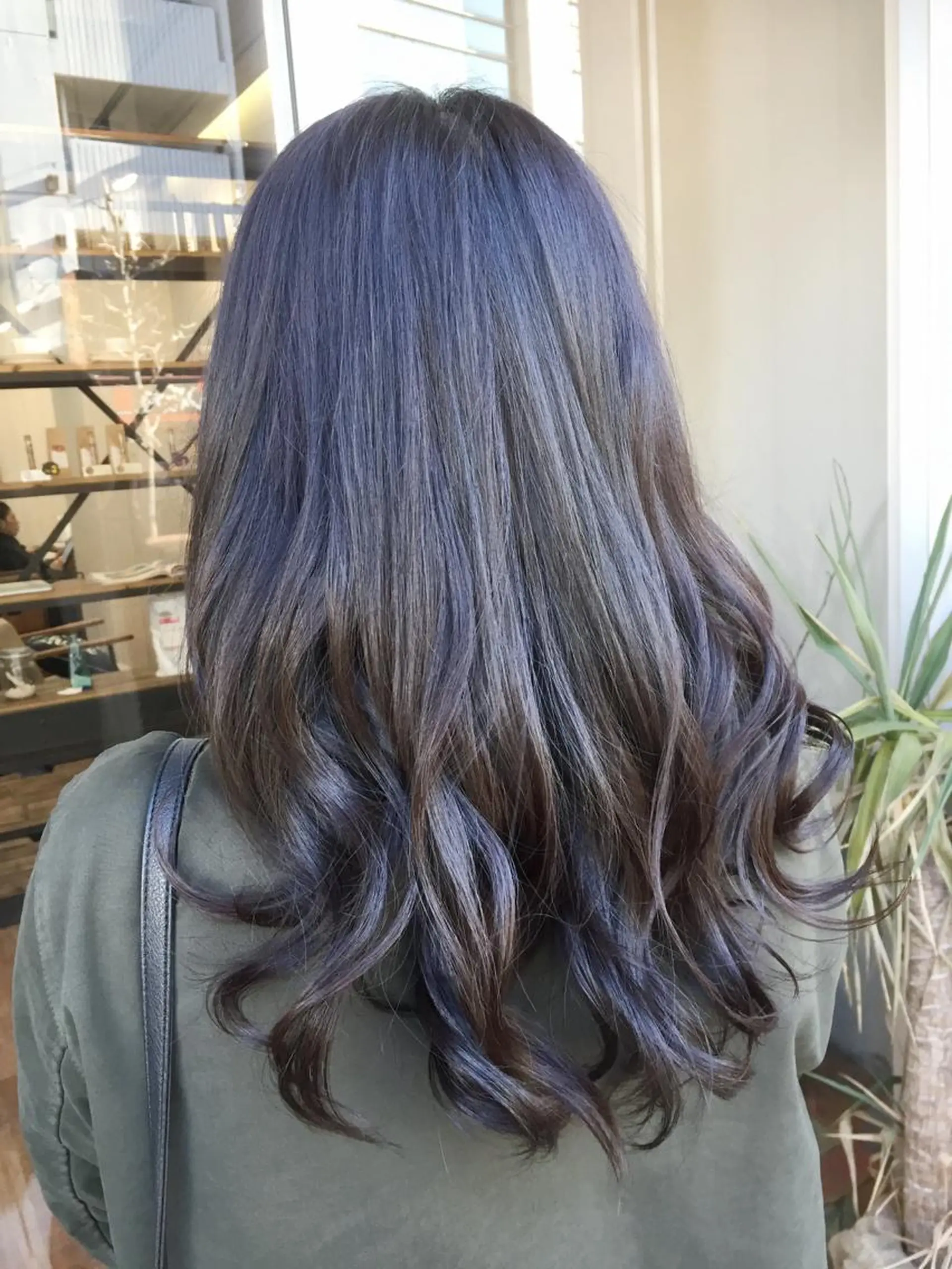 ミディアム カラー ヘアアレンジ アッシュ ブラウンカラー 透明感カラー ◇おの あすか◇のヘアスタイル