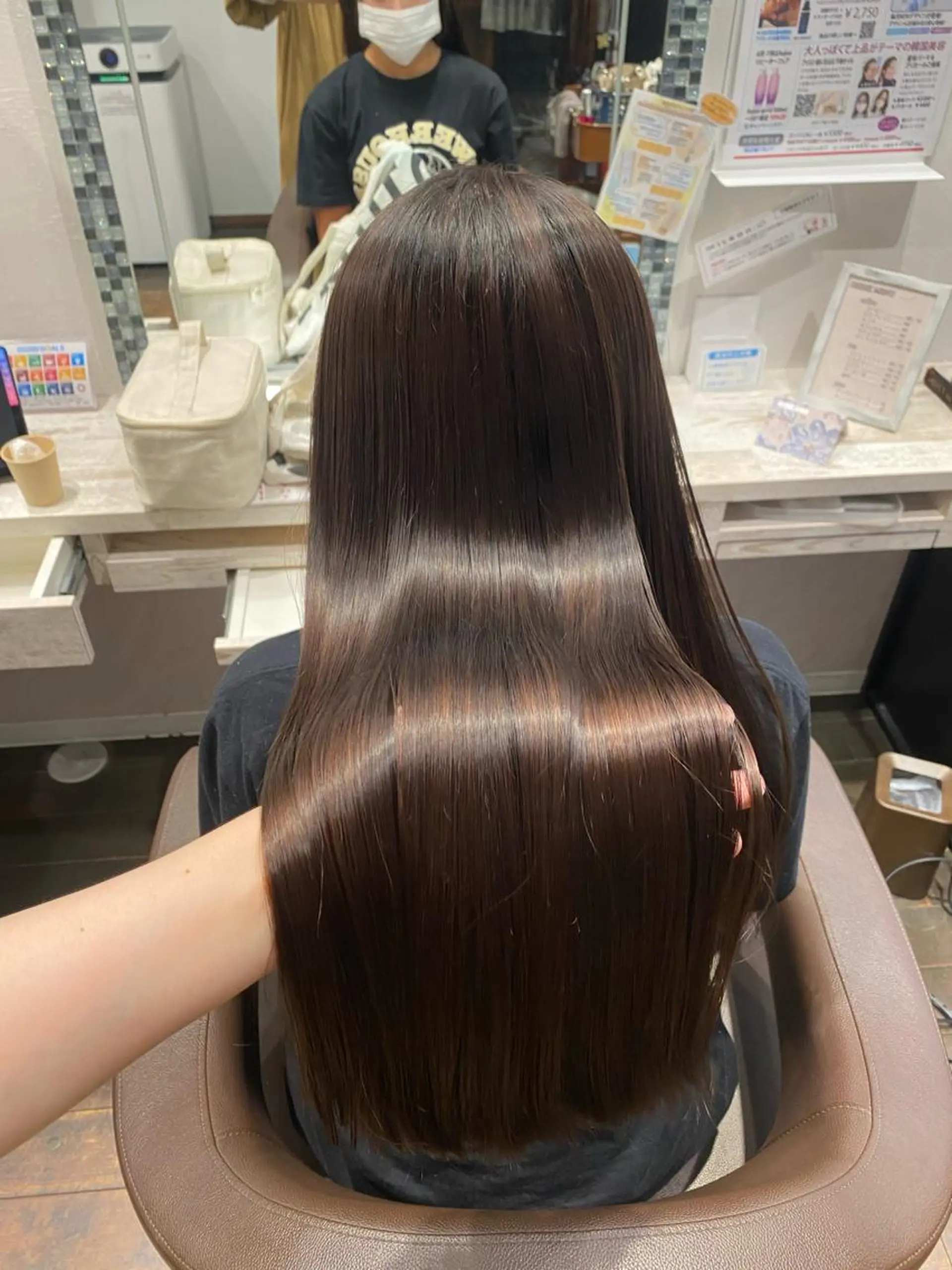 ロング 酸性ストレート COCOLOeAST所属・yumeno🫧 ハイトーン/ボブ🕊のヘアスタイル