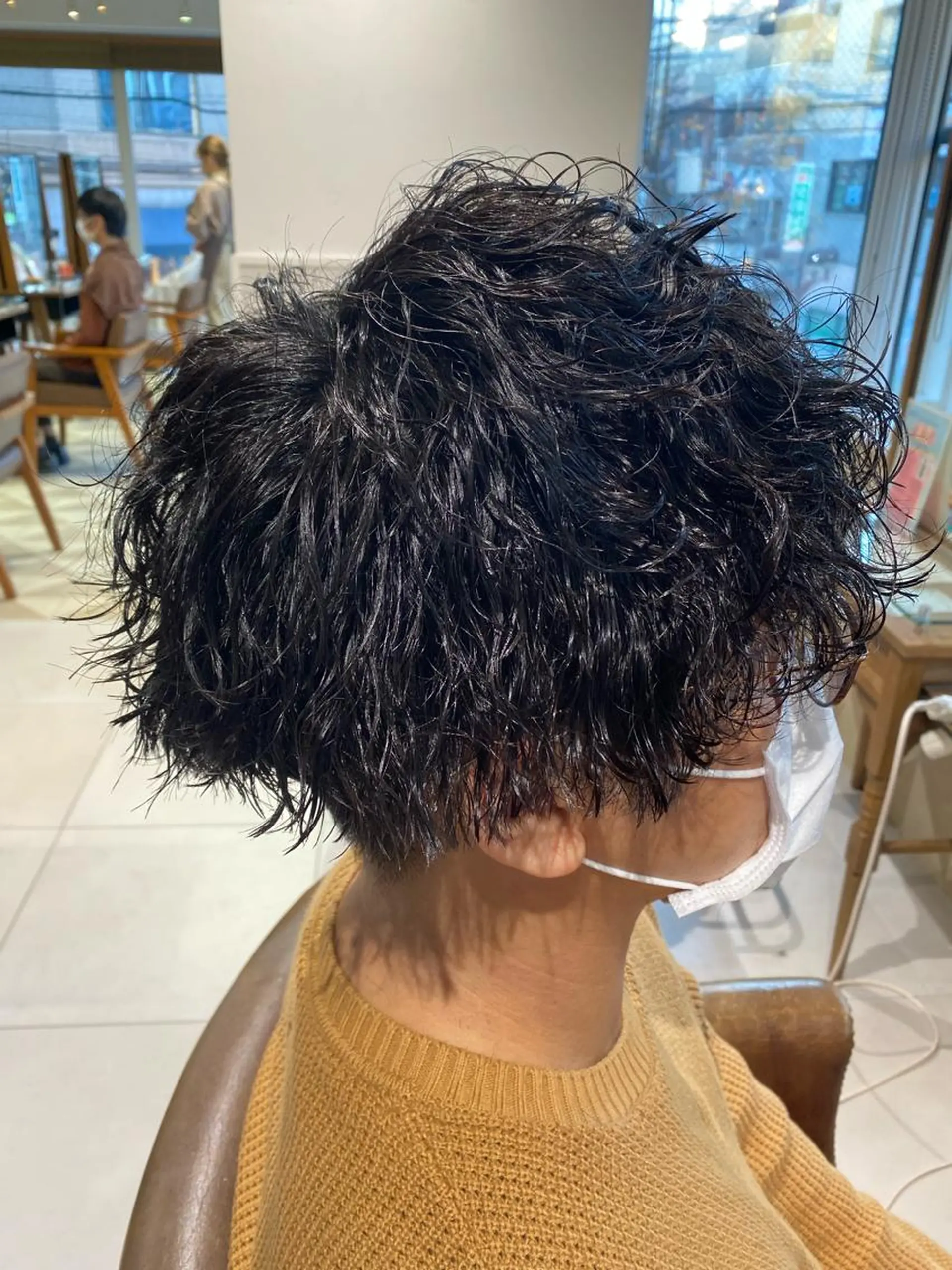 ショート カラー パーマ ヘアアレンジ メンズ カット パーマ メンズパーマの巨匠 鈴木純のヘアスタイル