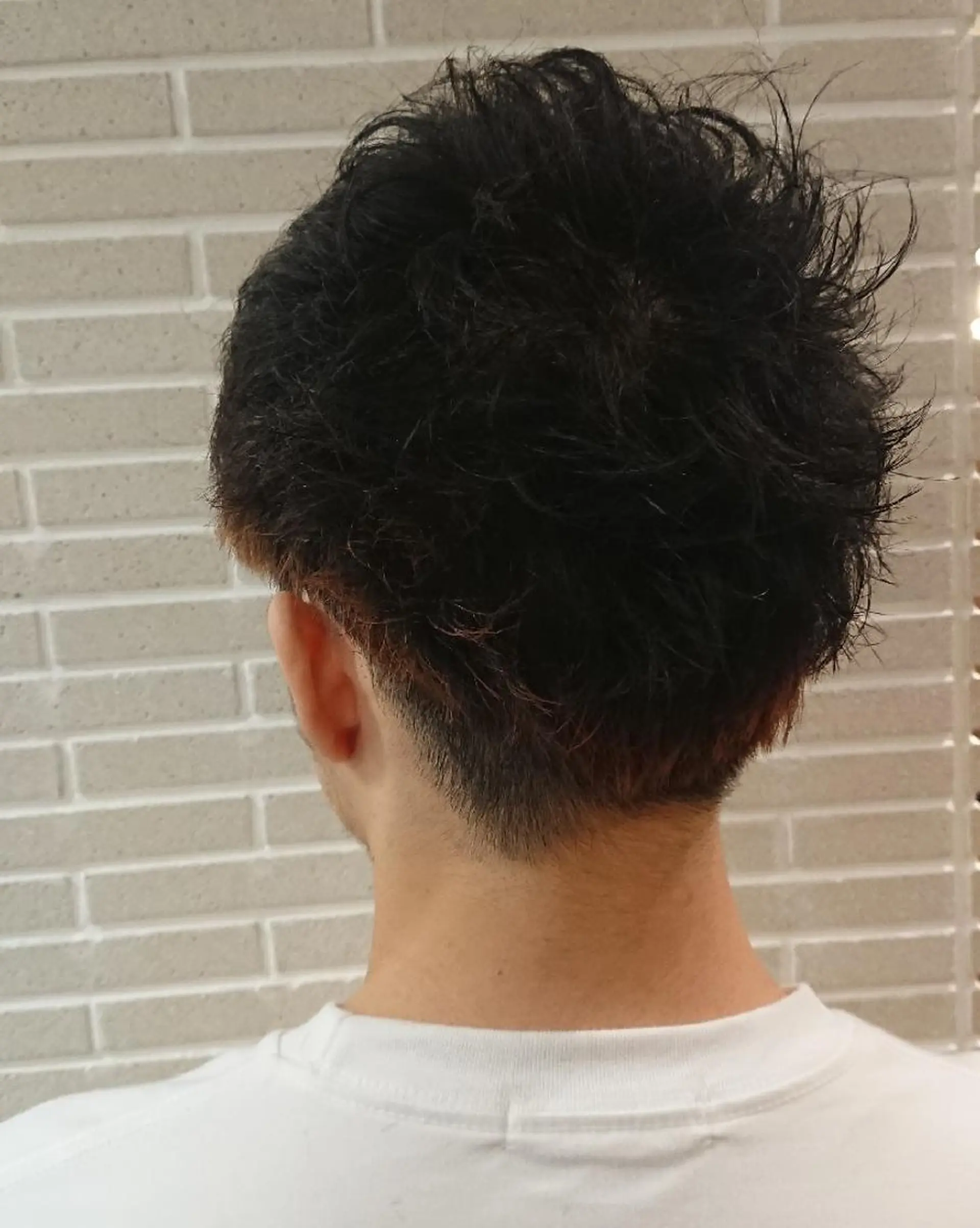 メンズ カラー パーマ ヘアアレンジ ブリーチ/ヘアケア/ 艶髪/イギチハルのヘアスタイル