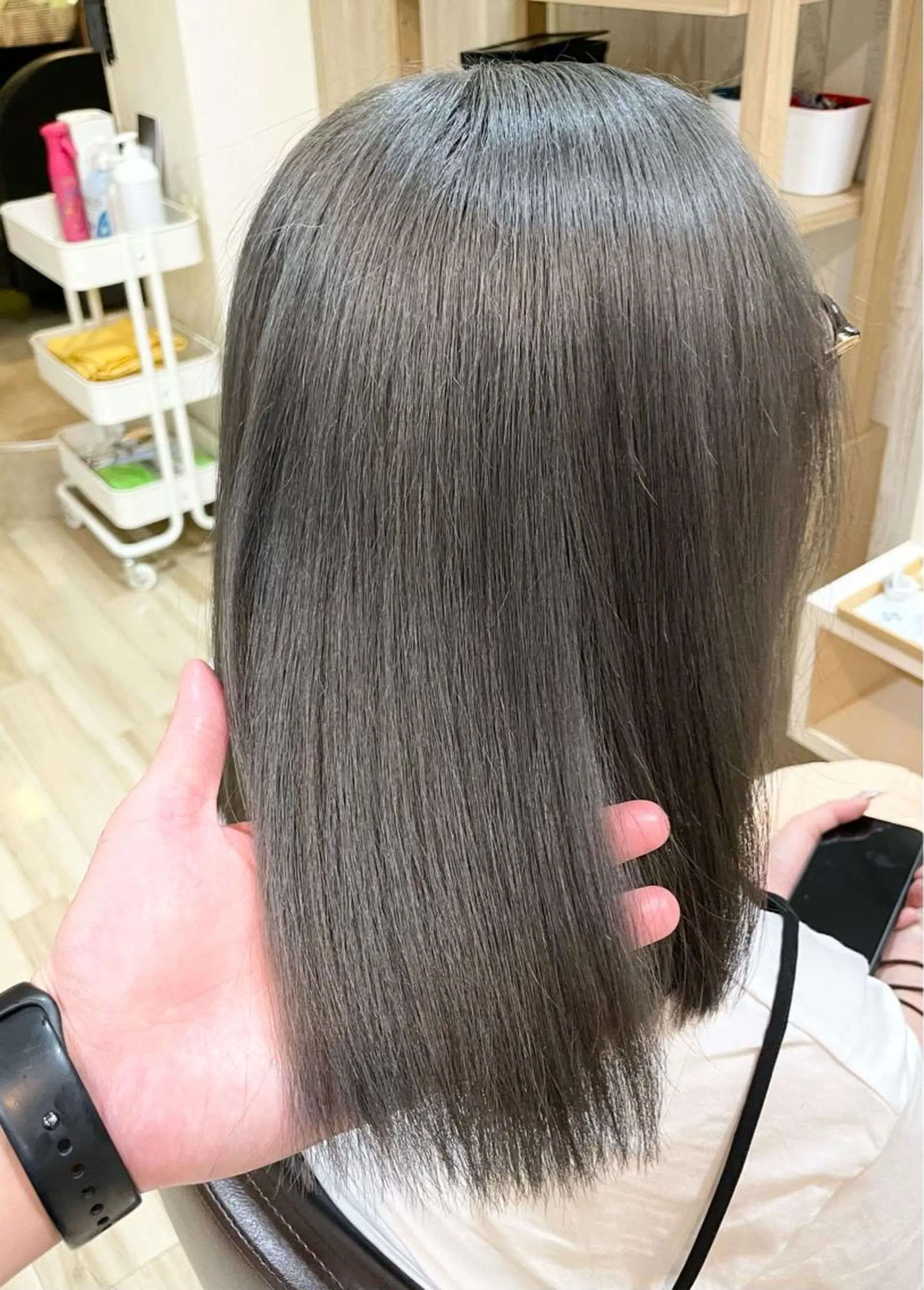 ミディアム カラー 🌈派手髪ハイトーン 🌈鈴木亮太🌈のヘアスタイル