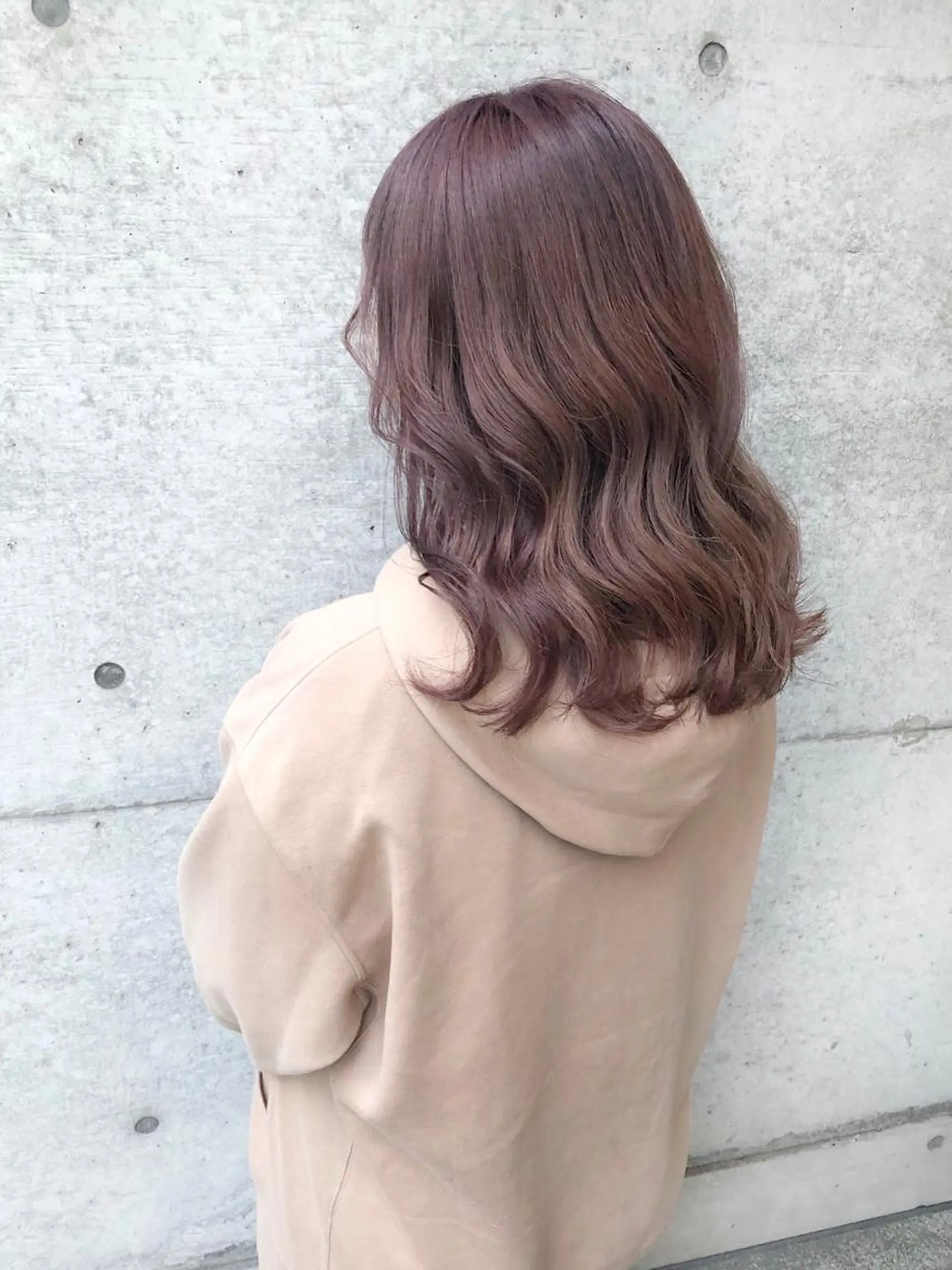セミロング カラー clomus所属・YUKA艶髪 🌸寛ぎ部屋のヘアスタイル