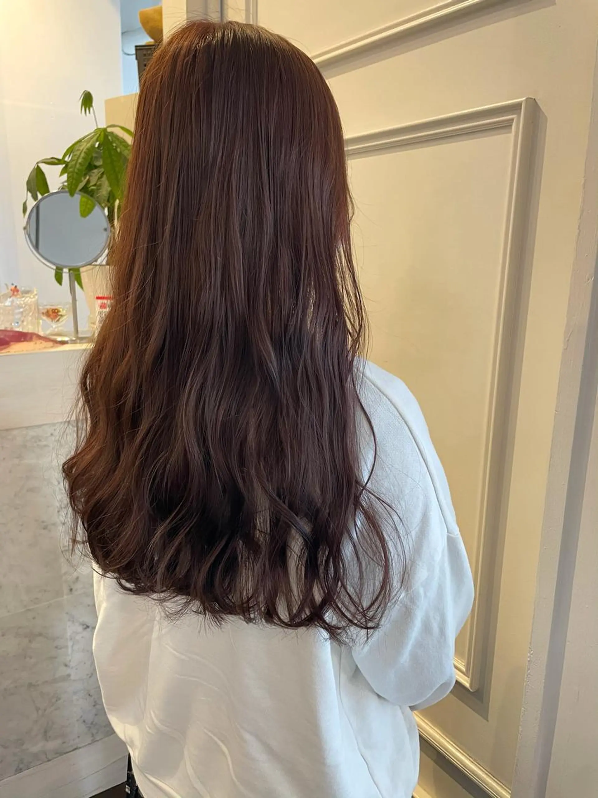 ロング カラー 安藤 佑衣のヘアスタイル