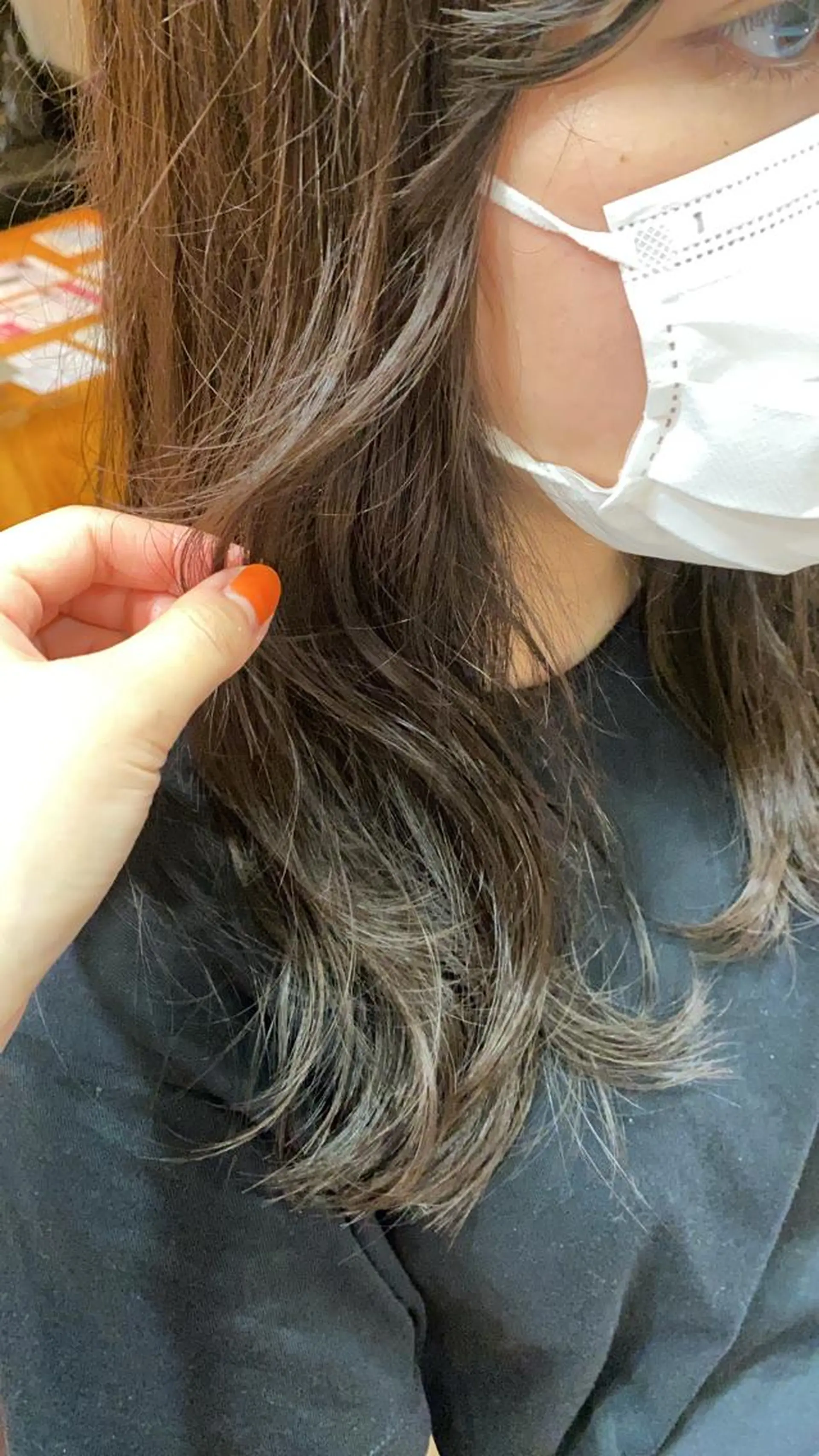 ロング カット 縮毛矯正 塩澤 榛奈のヘアスタイル