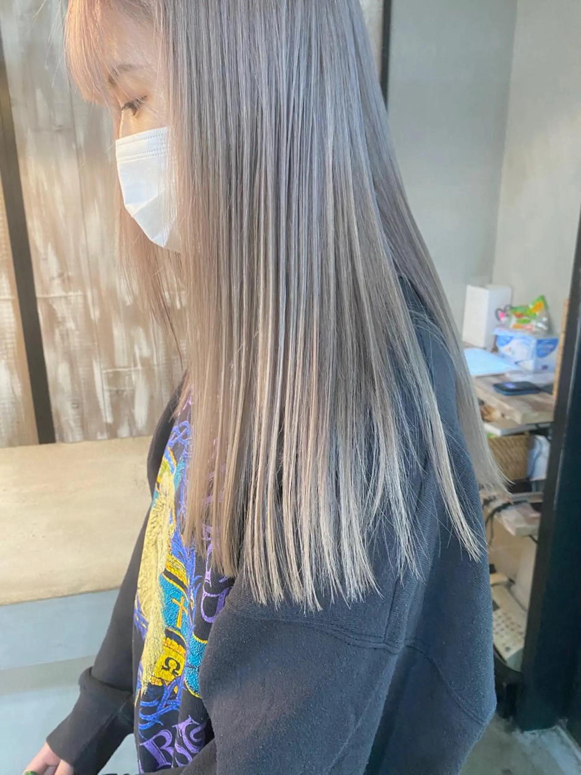 セミロング カラー パーマ ヘアアレンジ メンズ キッズ ネイル マツエク・マツパ ベージュカラー ホワイトベージュ ホワイト カット ヘアカラー トリートメント 🌸グレージュ/ ベージュ🌸yutaのヘアスタイル