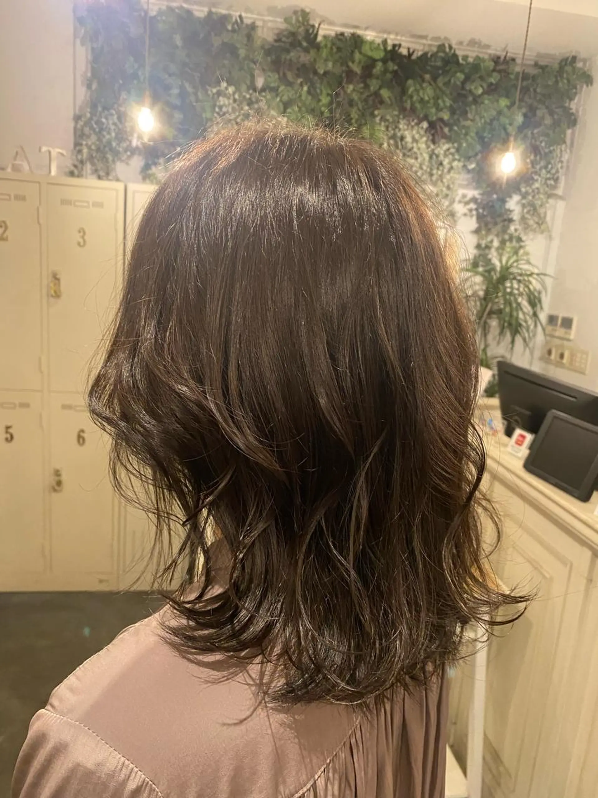 ミディアム カラー 西田辺/ タカスナオヤのヘアスタイル