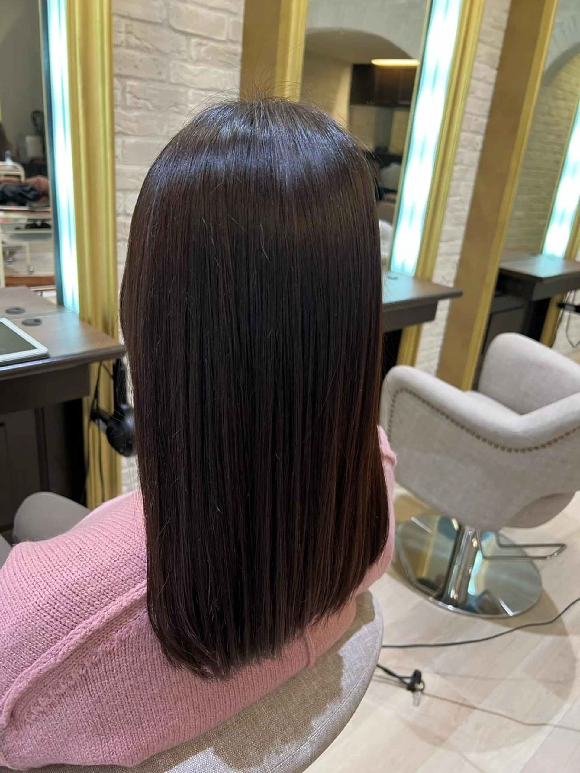 セミロング 髪質改善 縮毛矯正 【髪質改善・縮毛矯正専門店】イリス茨木店所属・山藤 奈々のヘアスタイル