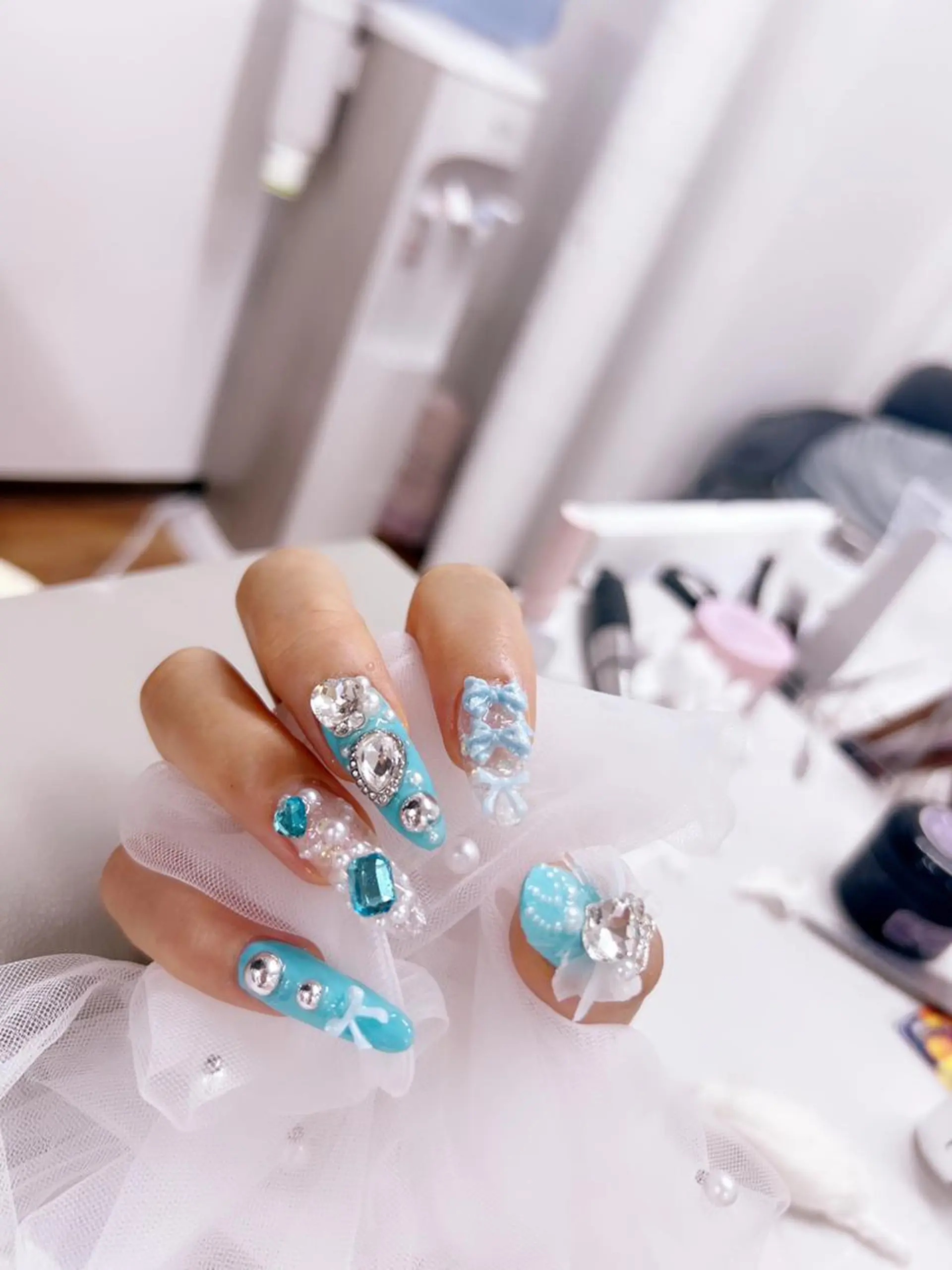 ネイル アートネイル 持ち込み Magique パリ 専門店🎀のネイルデザイン