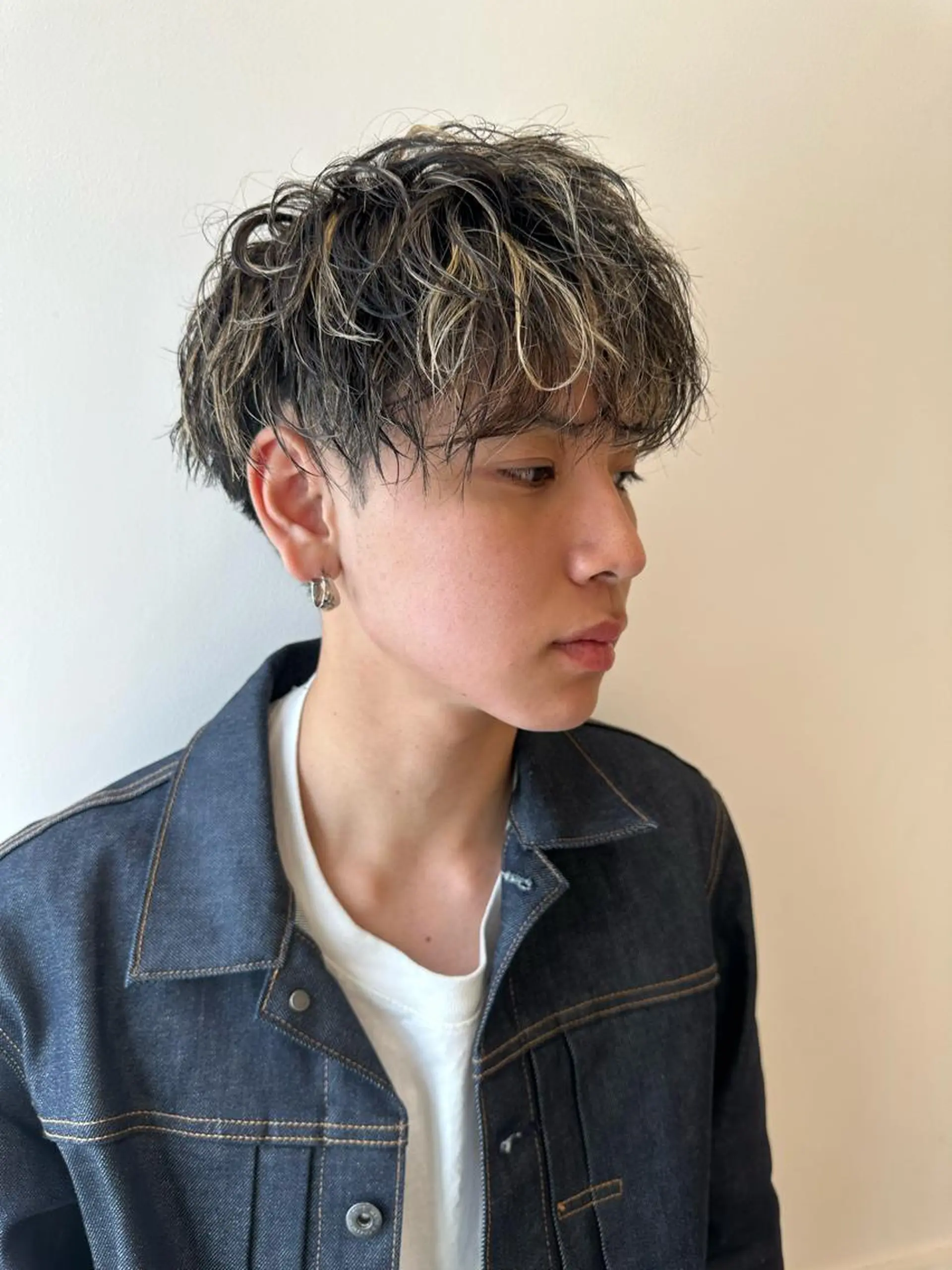 カラー パーマ メンズ 増渕 駿介のヘアスタイル
