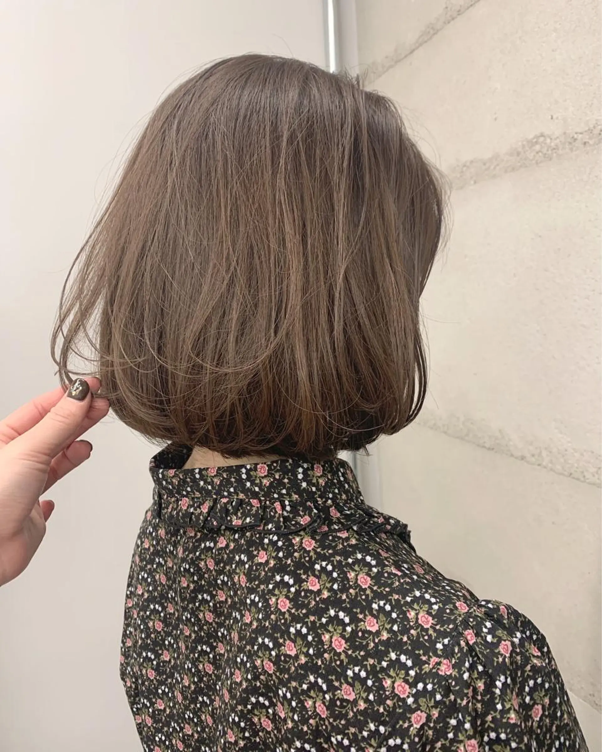 カラー 透明感/オリーブ/ グレージュ/YUKAのヘアスタイル