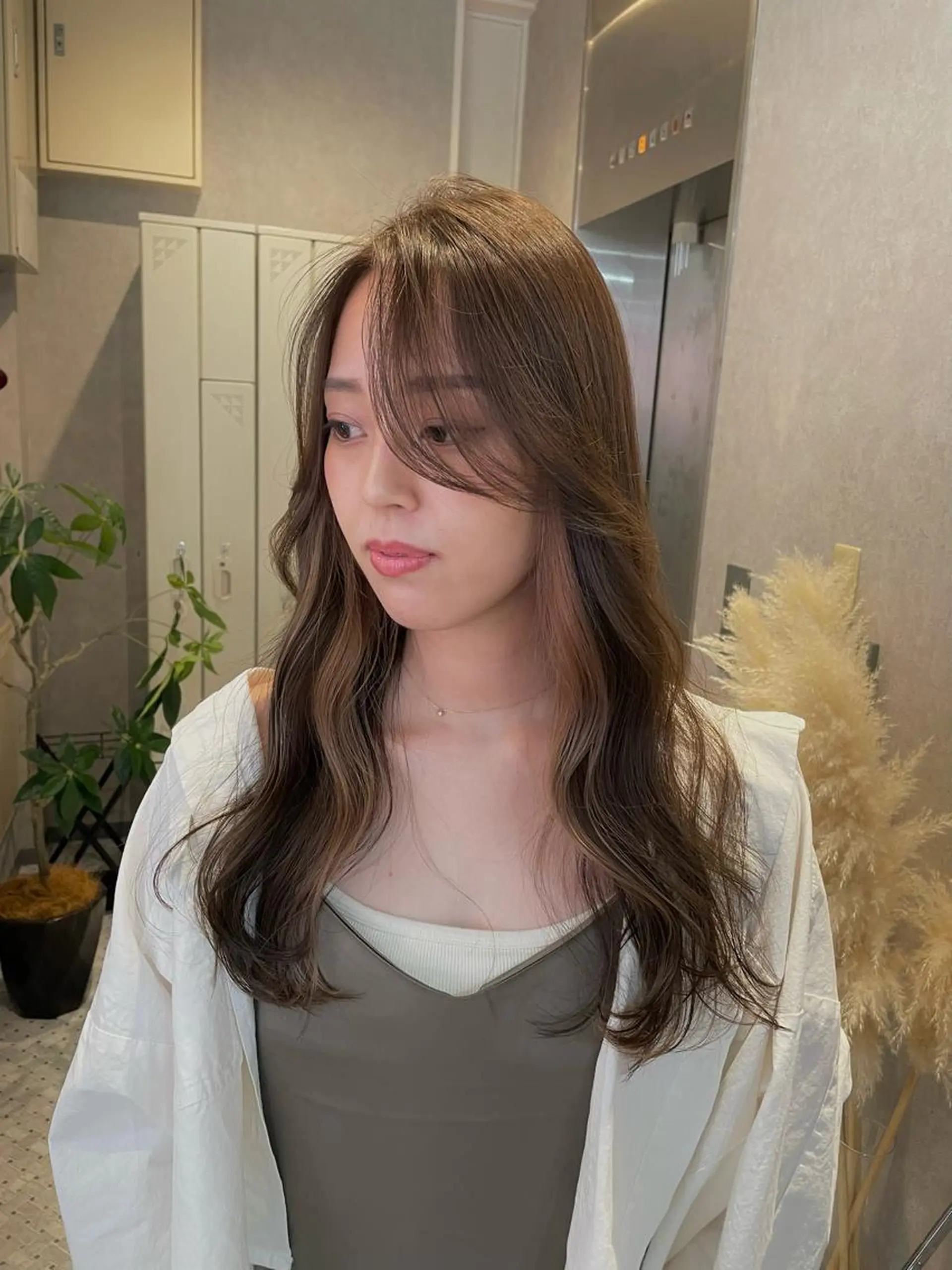 ミディアム 女性スタイリスト専門サロン Zina 天神西通り所属・艶髪韓国ヘア MANAMI🎀のヘアスタイル