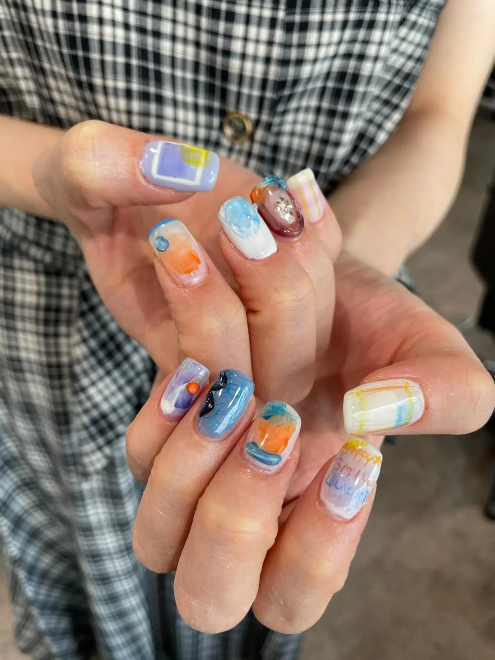 ネイル アートネイル ハンドネイル ナチュラル透明感🌱 小山美樹子のヘアスタイル