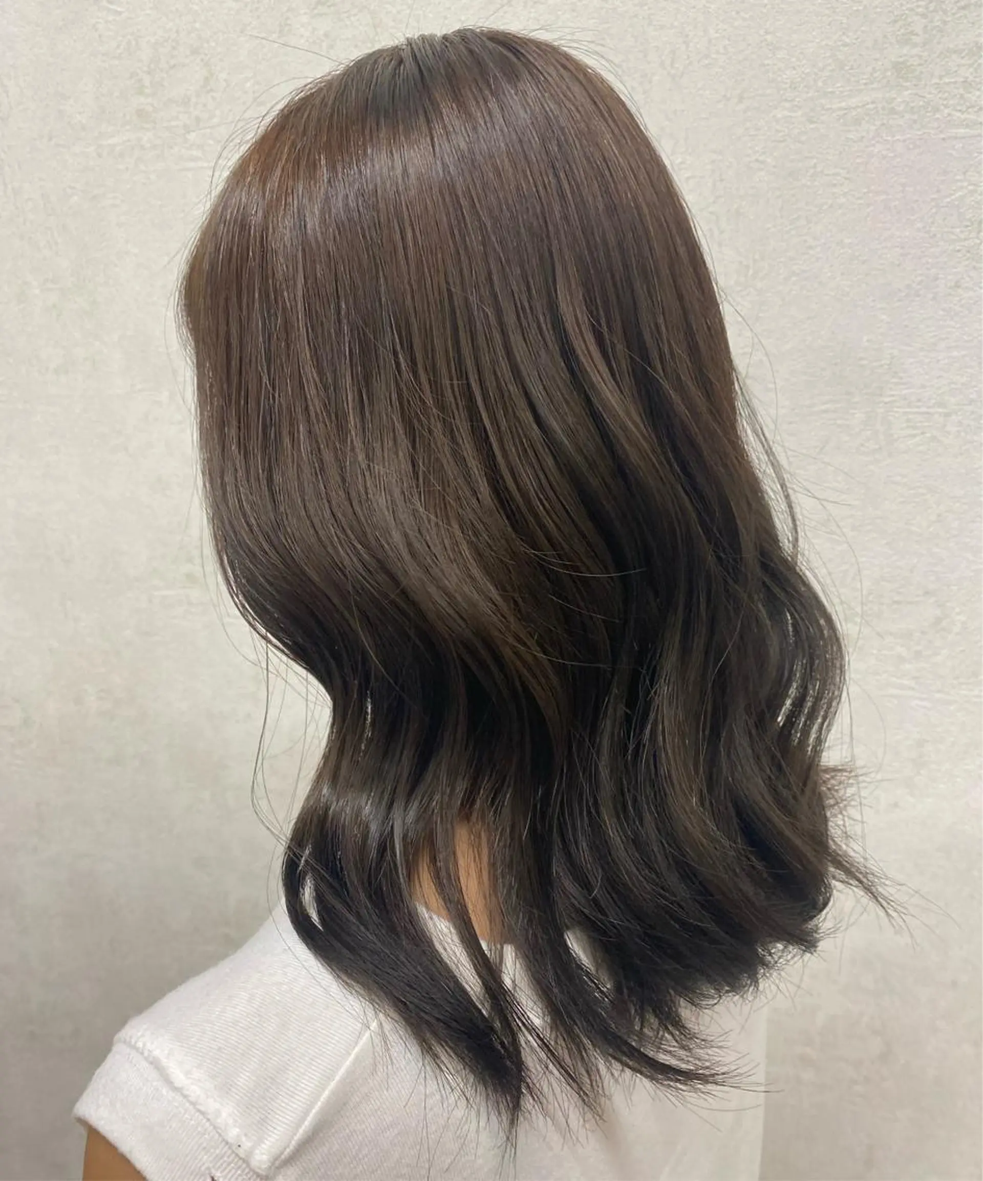 ミディアム Misaki ║ツヤカラーのヘアスタイル