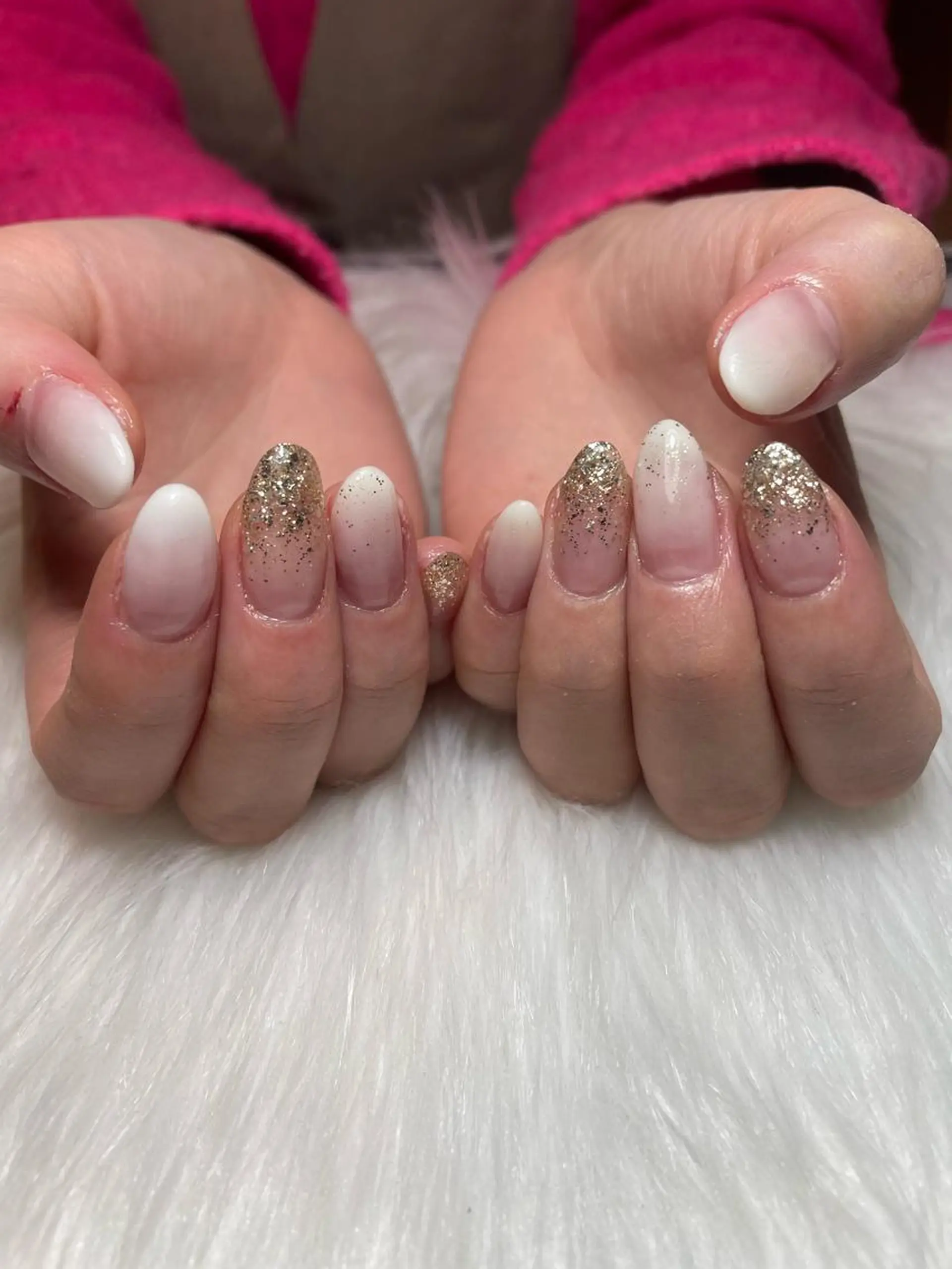 ネイル グラデーション 大袋駅東口徒歩2分 alivioのネイルデザイン