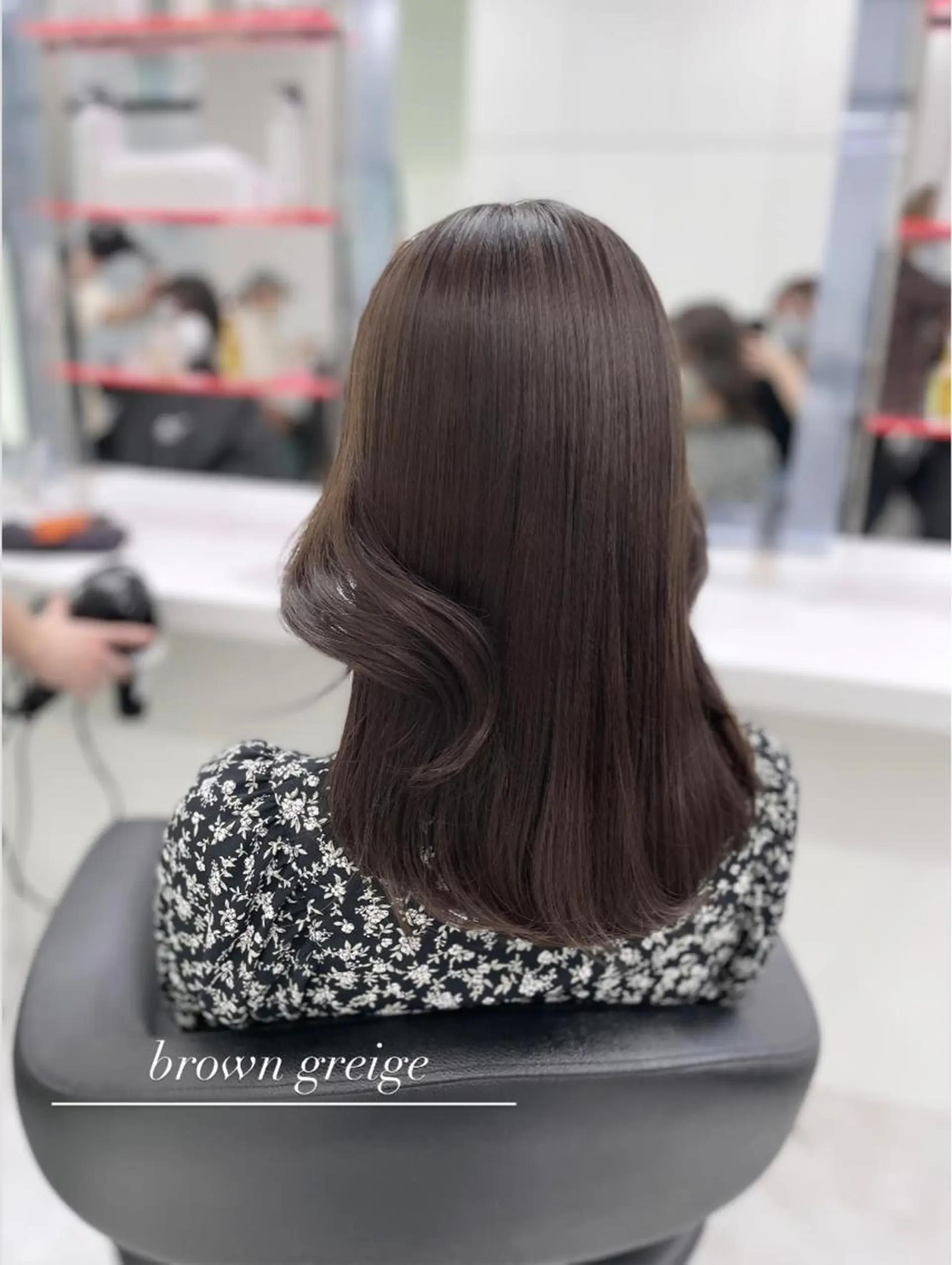 セミロング カラー ヘアアレンジ Ella所属・nana【艶髪】/ レイヤー/縮毛矯正のヘアスタイル