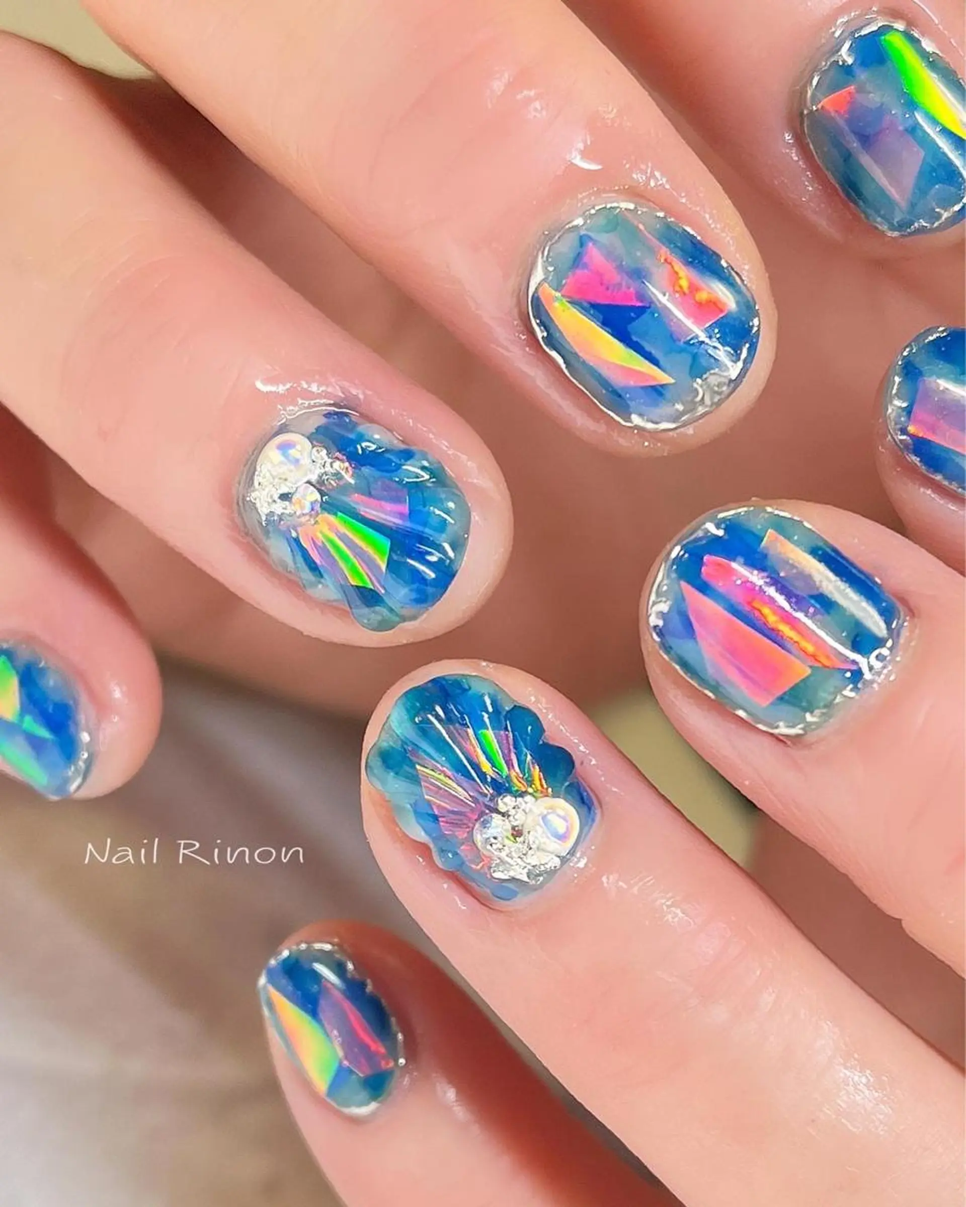 ネイル ニュアンスネイル 夏ネイル ハンドネイル Nail Rinonのネイルデザイン