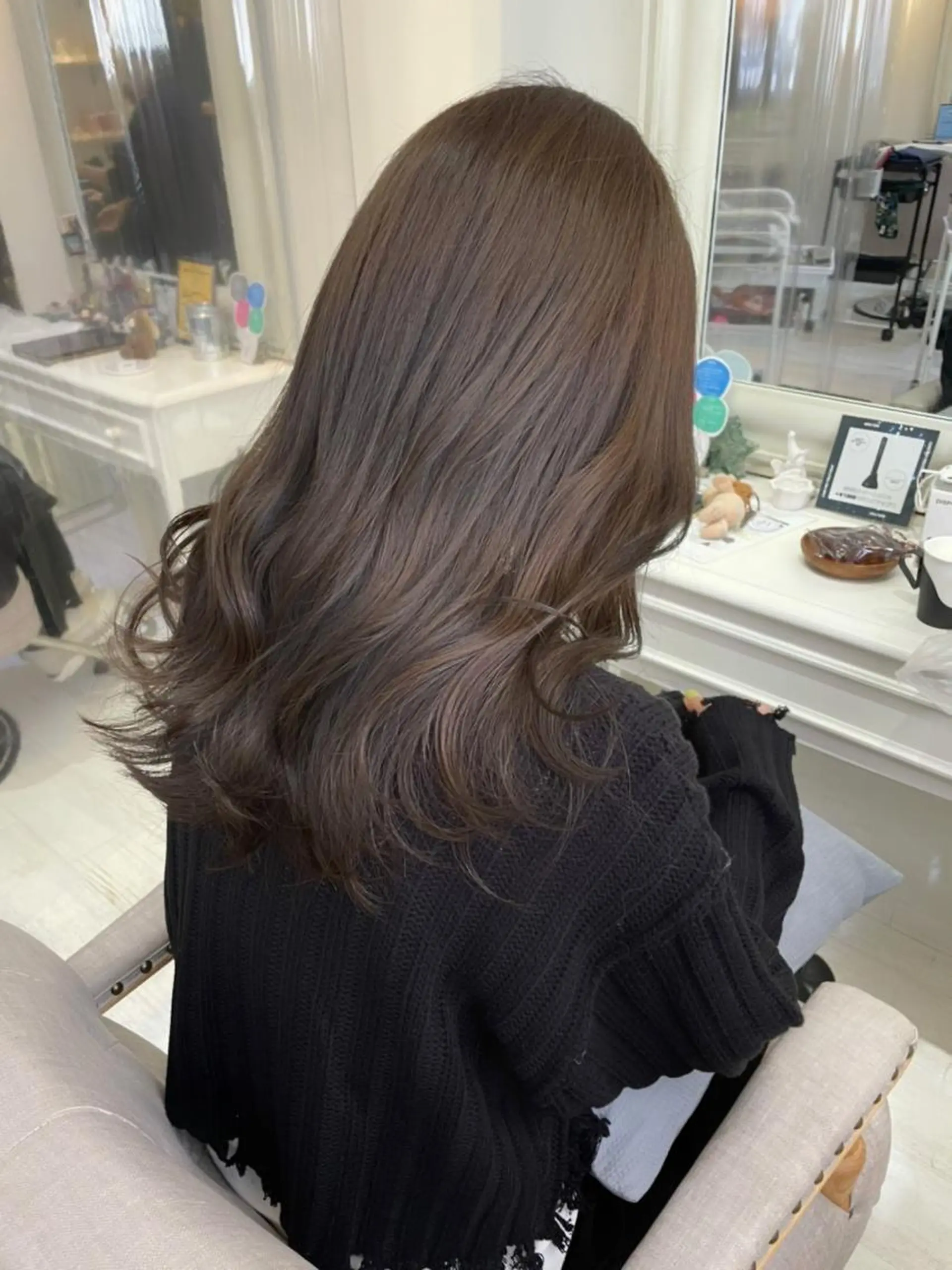 カラー セミロング セミロングパーマ アディクシーカラー アクアカラー アッシュ バレイヤージュ N° uairo 川崎店【ユアイロ】のヘアスタイル