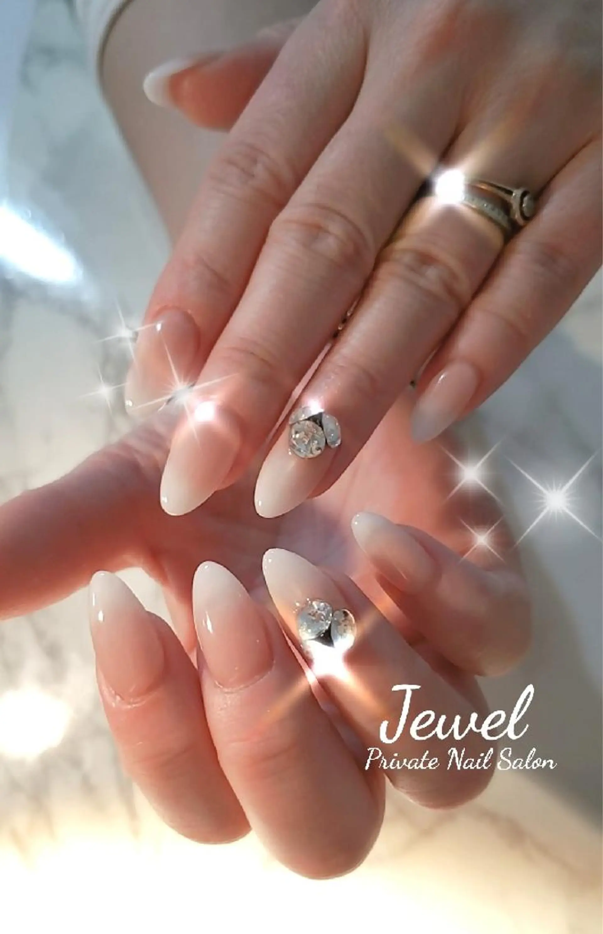 ネイル ハンドネイル ＪＥＷＥＬ　ＮＡＩＬ所属・ＪＥＷＥＬ ＮＡＩＬのネイルデザイン