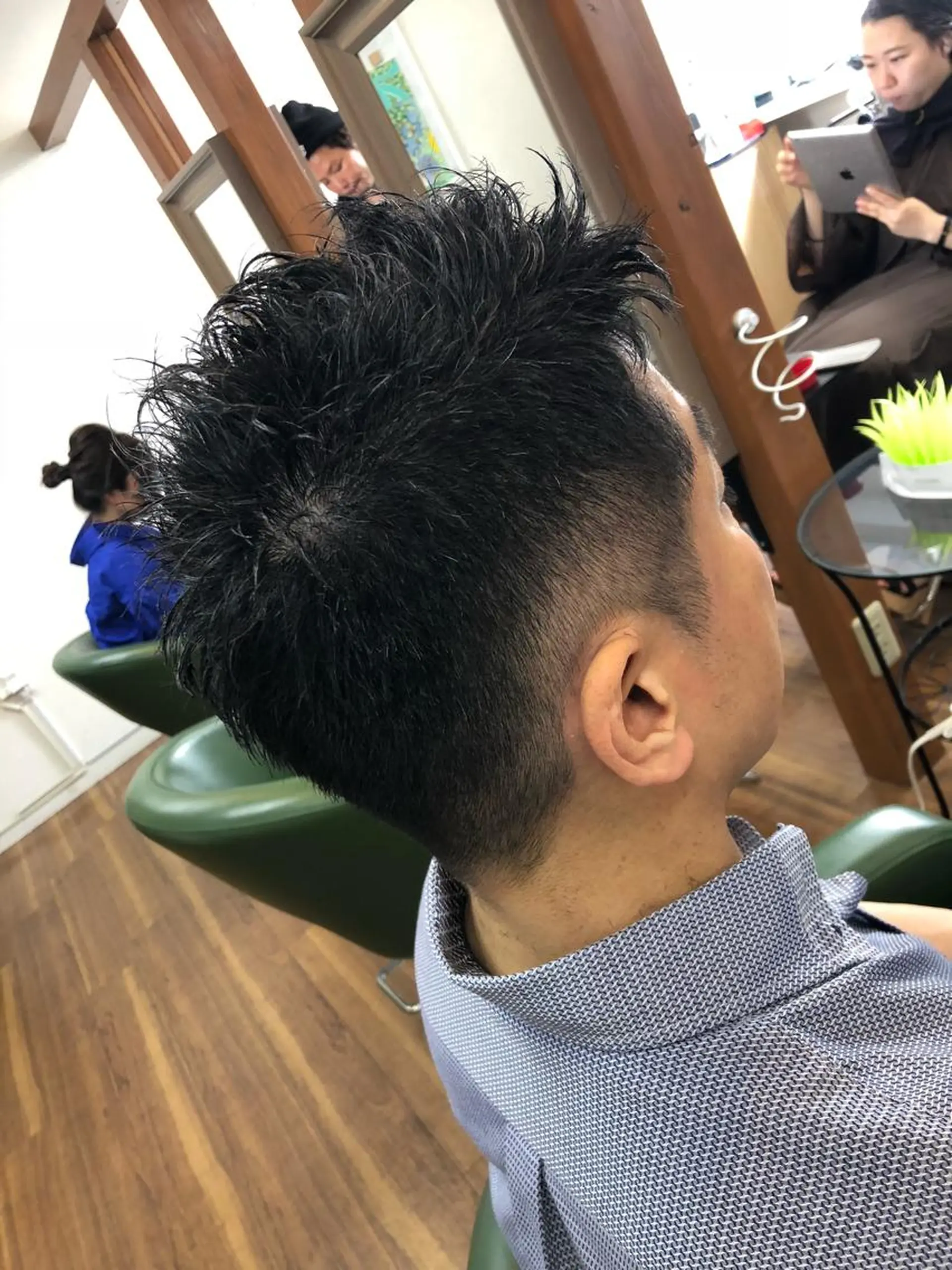 メンズ PALETTE(パレット)所属・SHIORI💜口コ ミNo.1艶カラーのヘアスタイル