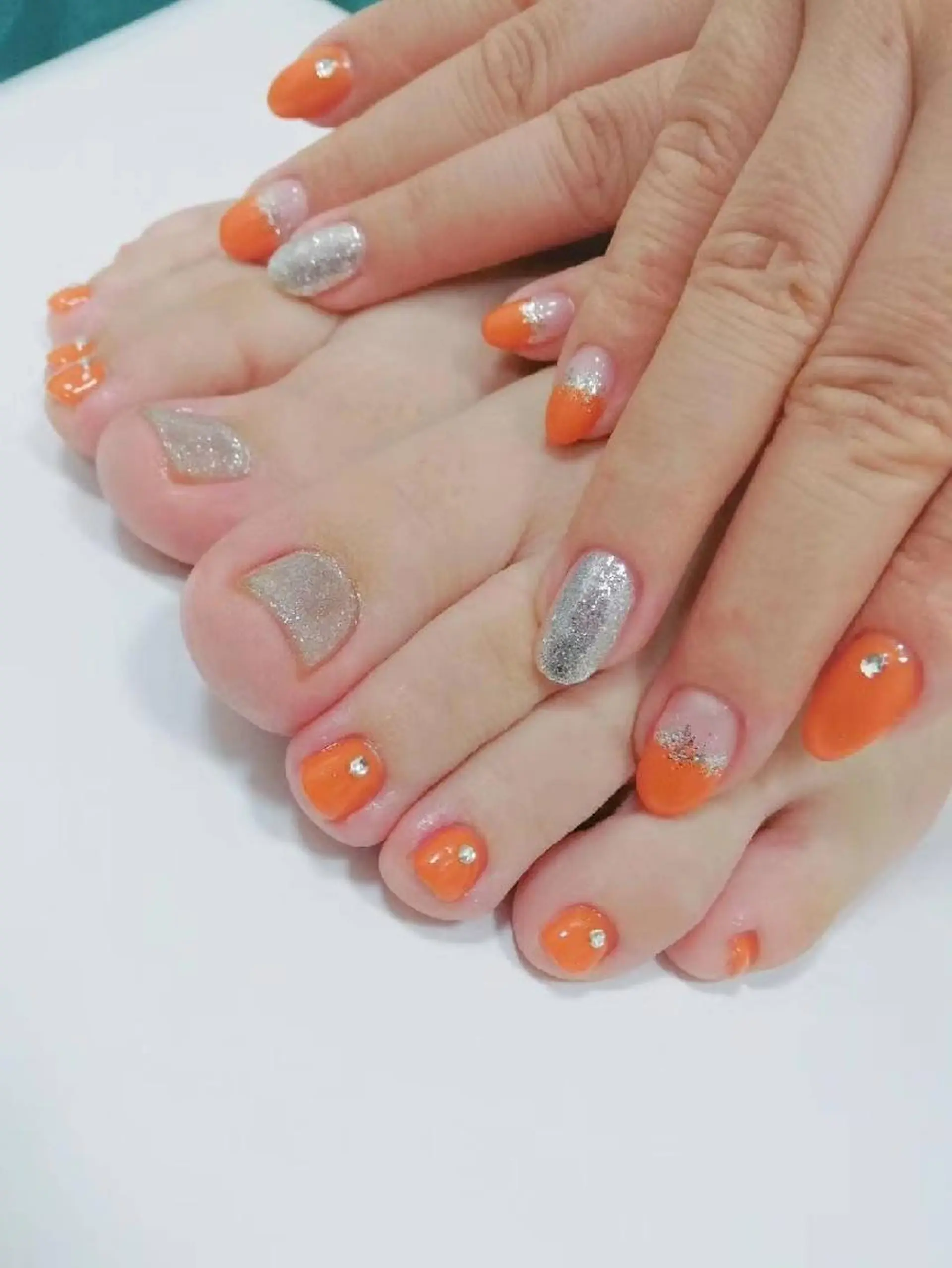 カラー ネイル ハンドネイル フットネイル E·U·B ネイル所属・横浜市中区曙町 E·U·Bネイルのネイルデザイン