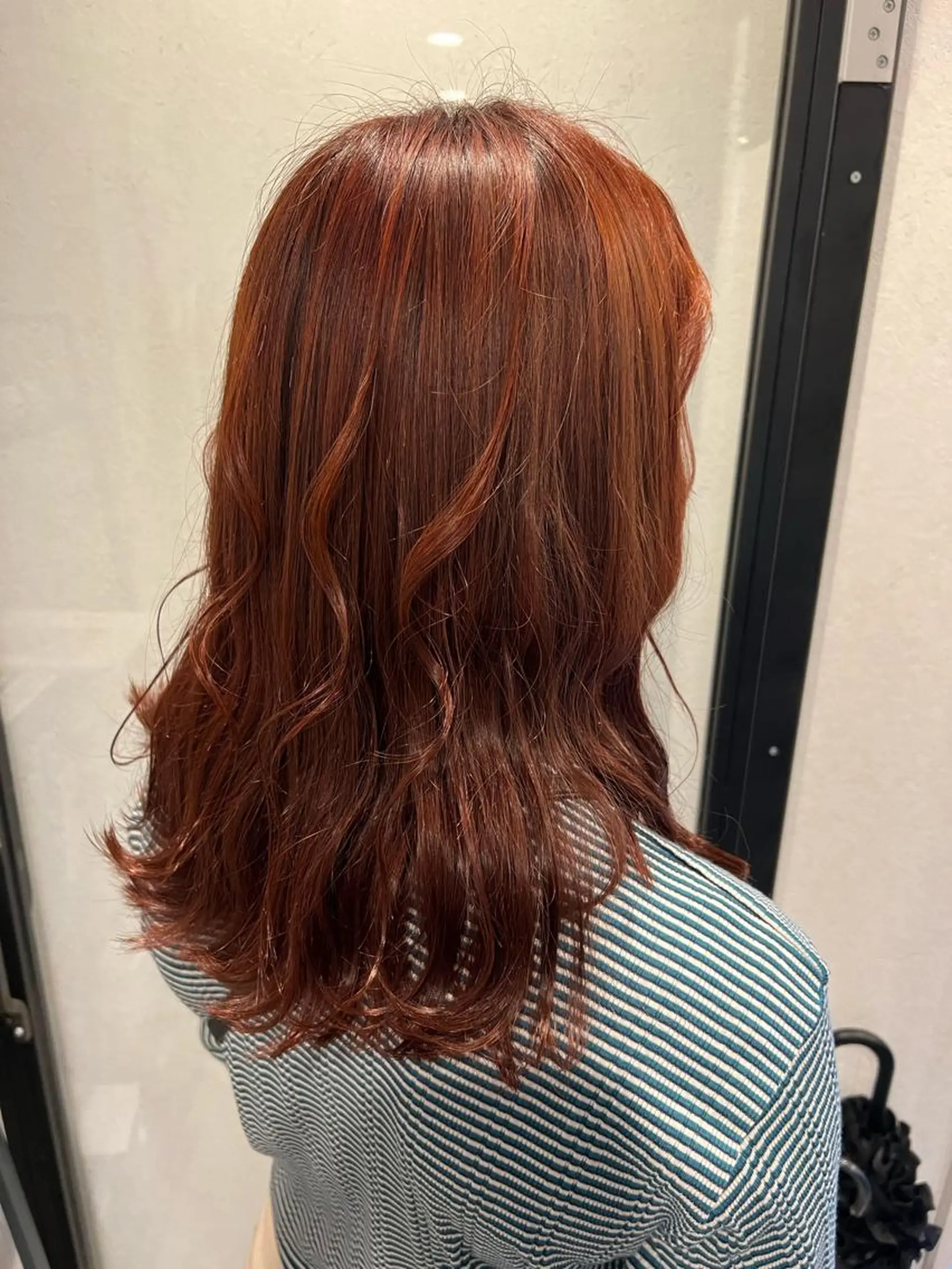セミロング オレンジブラウン ulu. amiのヘアスタイル