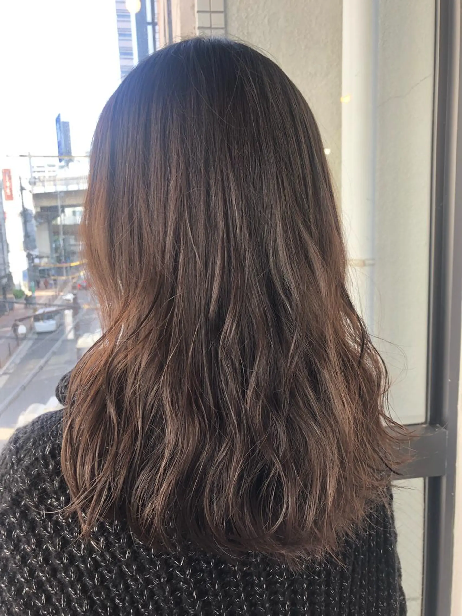 ミディアム カラー 髪質改善＆ブリーチ 伊勢　祐一郎のヘアスタイル