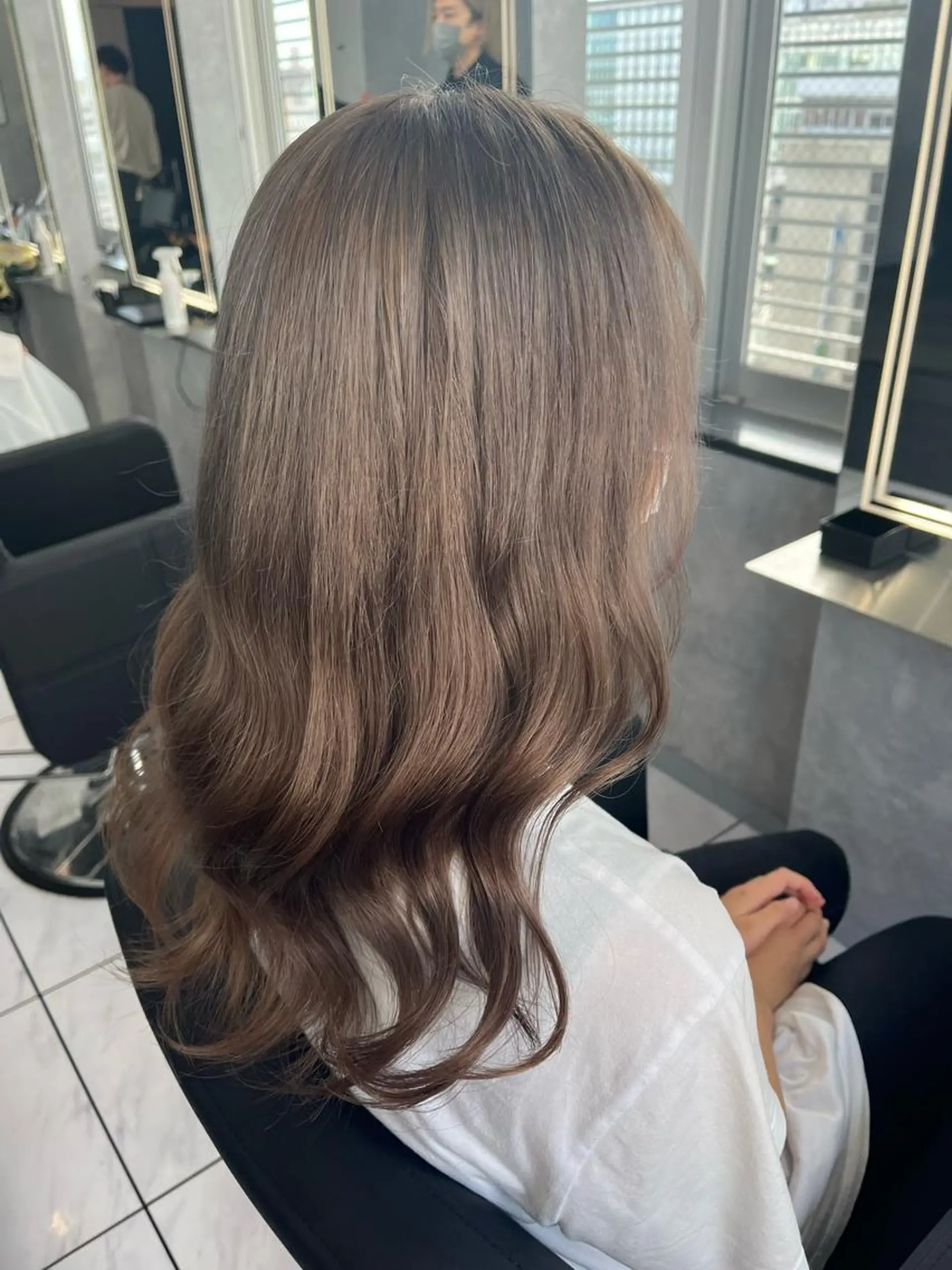 セミロング 前田 桃花のヘアスタイル