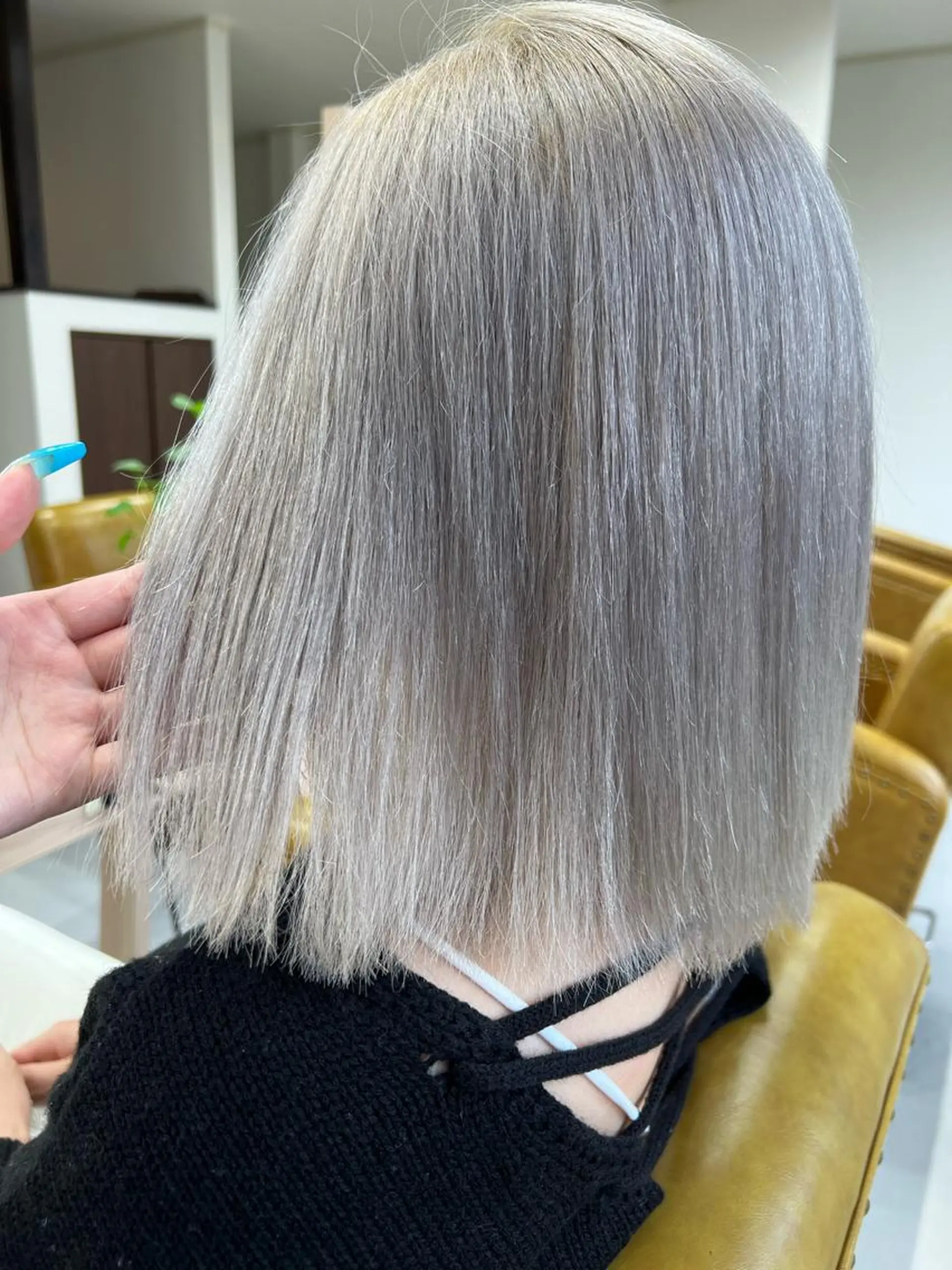 ミディアム カラー ブリーチ 松本 菜那のヘアスタイル