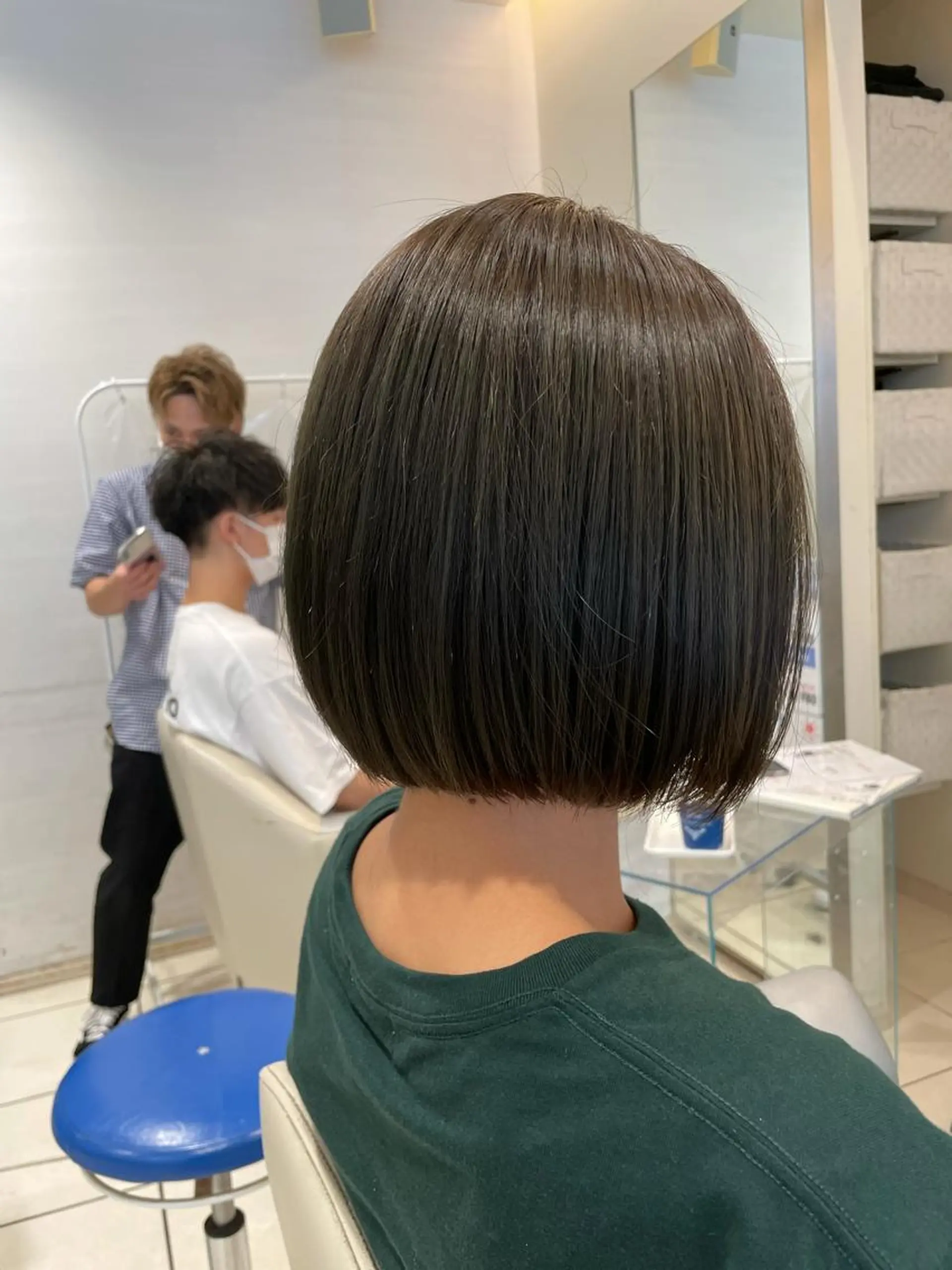 ショート MODEks eau 佐藤優志のヘアスタイル