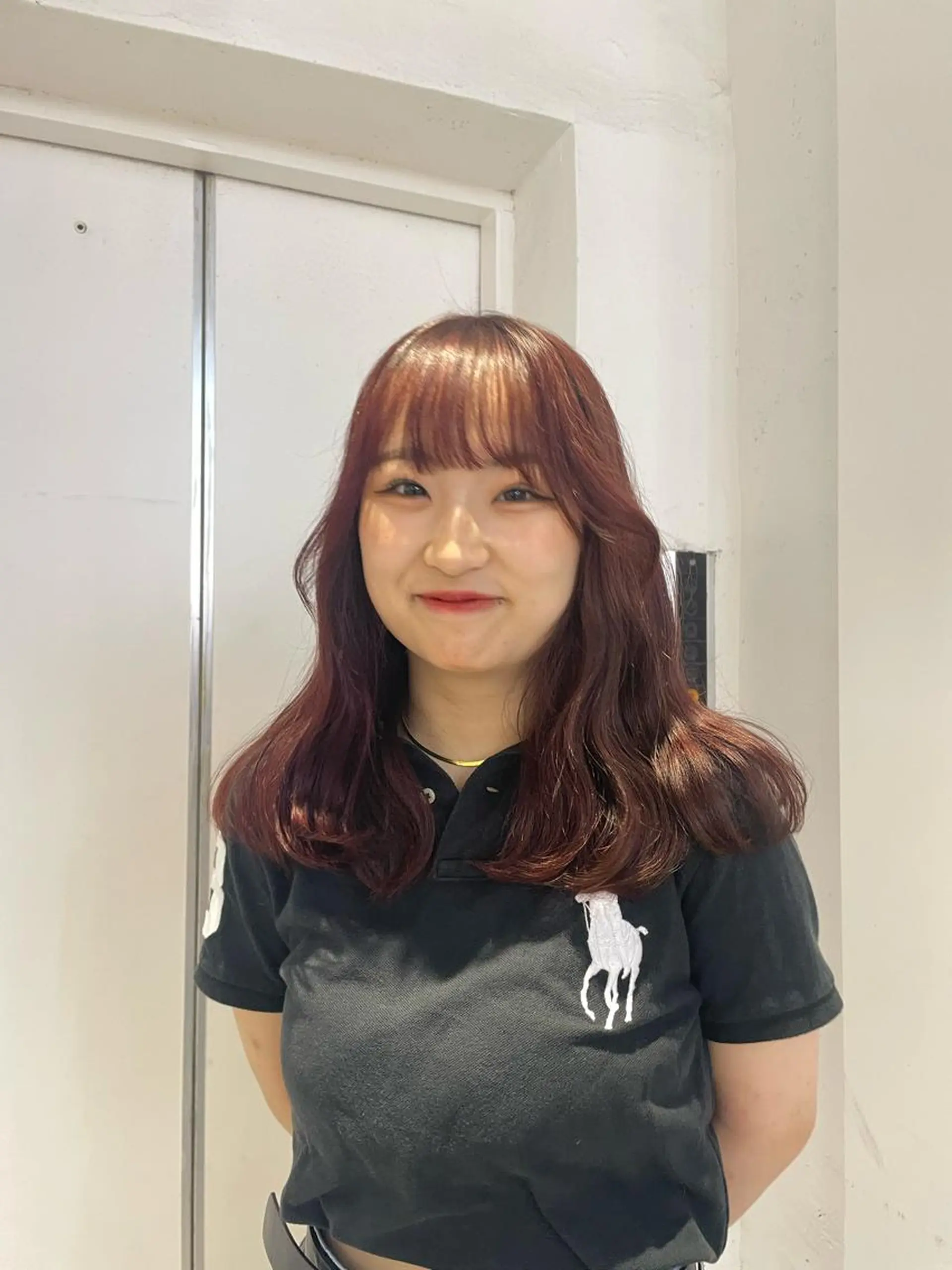 セミロング カラー レッドカラー ヘアカラー 🌟暖色系ハイトーン 🌟AIのヘアスタイル